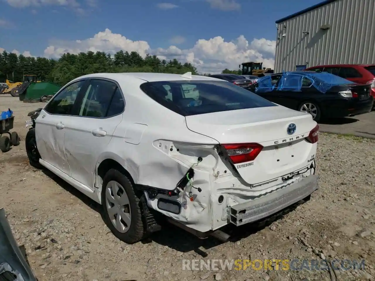 3 Photograph of a damaged car 4T1C31AK9LU527411 TOYOTA CAMRY 2020