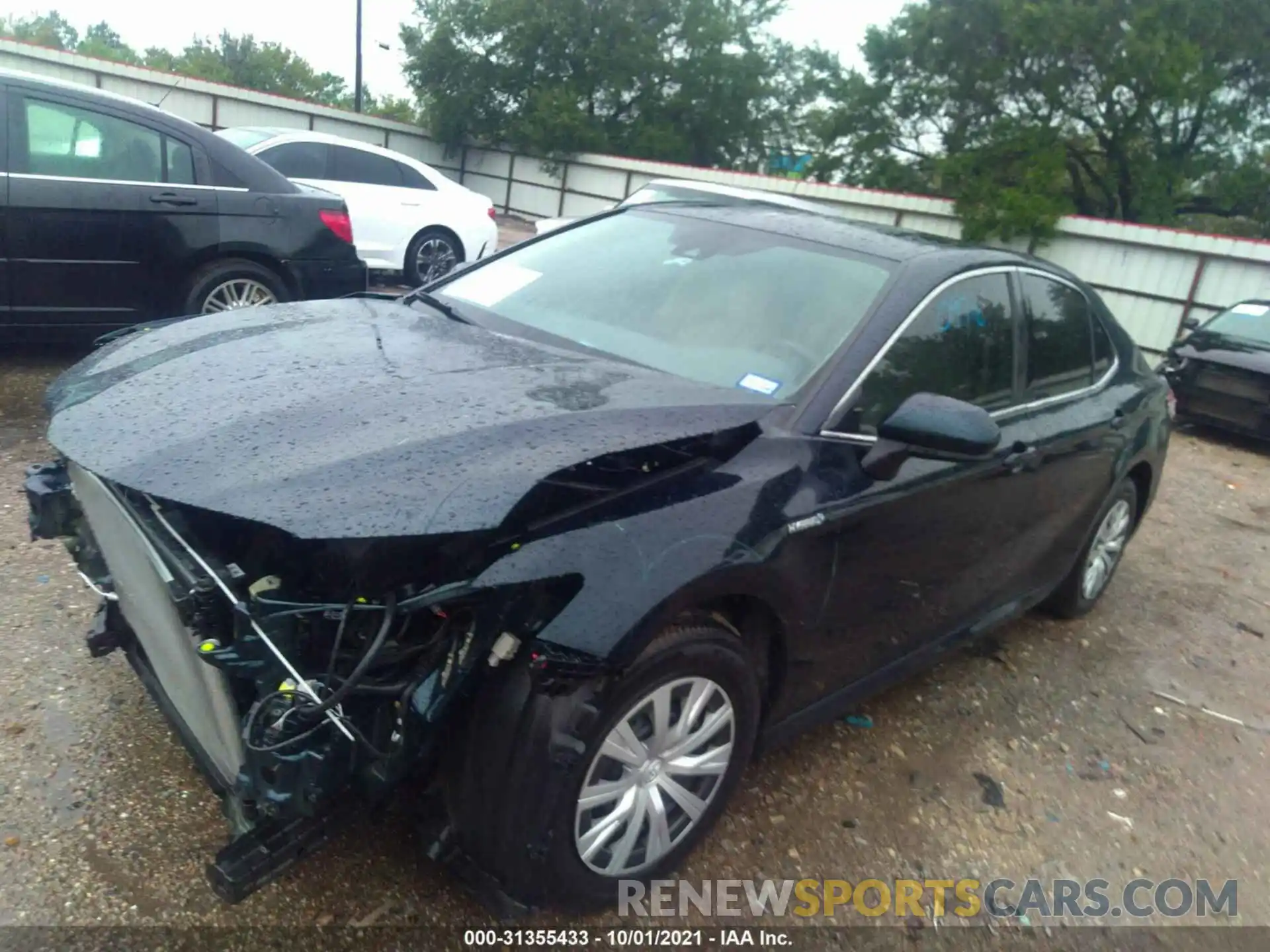 2 Photograph of a damaged car 4T1C31AK9LU527716 TOYOTA CAMRY 2020