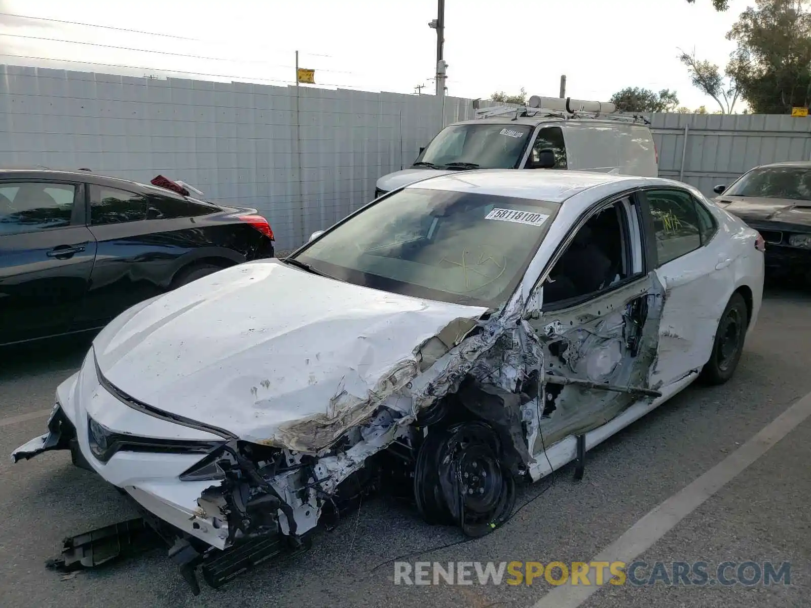 2 Photograph of a damaged car 4T1C31AK9LU528025 TOYOTA CAMRY 2020