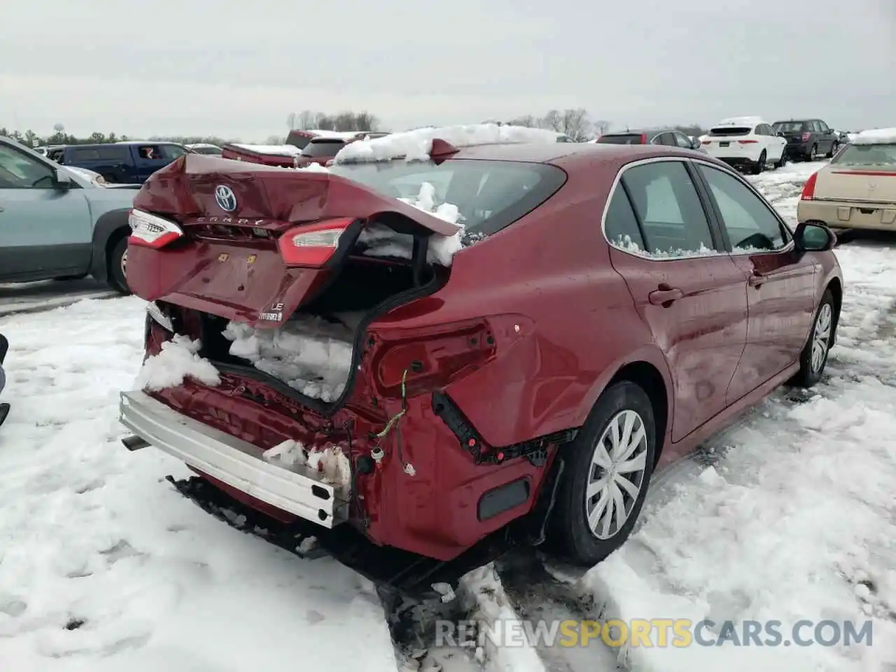 4 Photograph of a damaged car 4T1C31AK9LU532155 TOYOTA CAMRY 2020