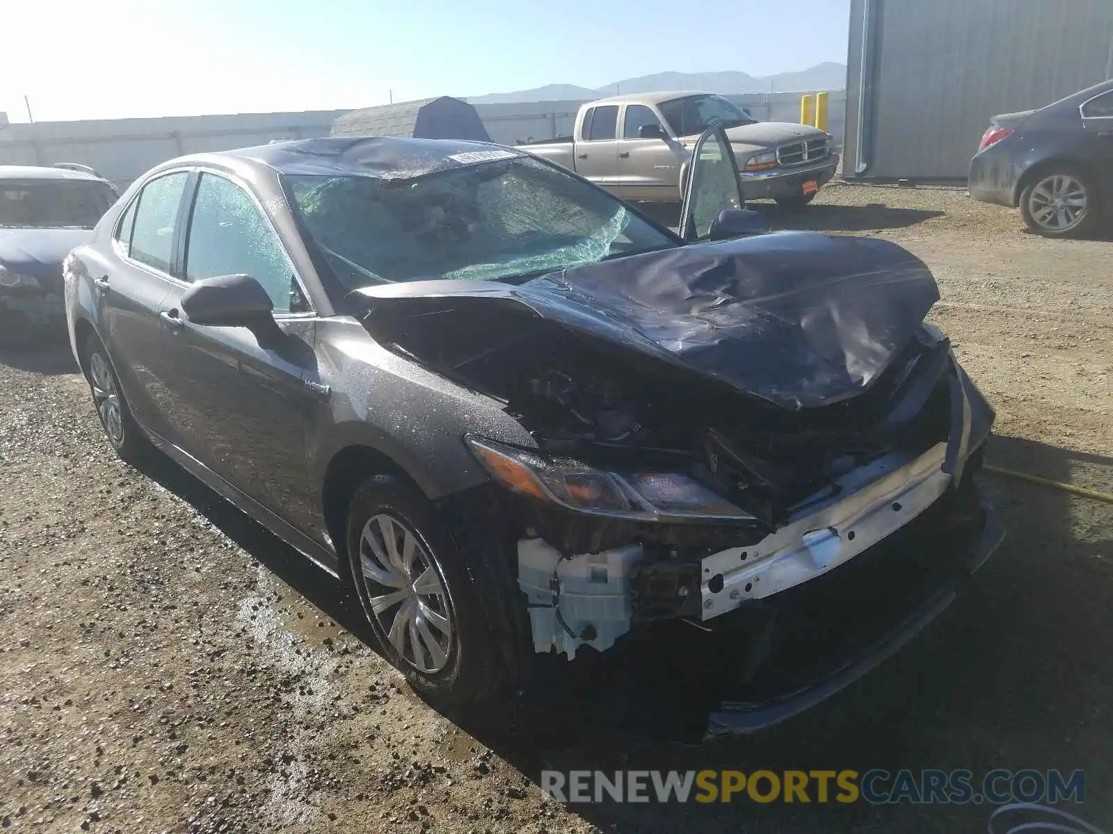 1 Photograph of a damaged car 4T1C31AK9LU536996 TOYOTA CAMRY 2020