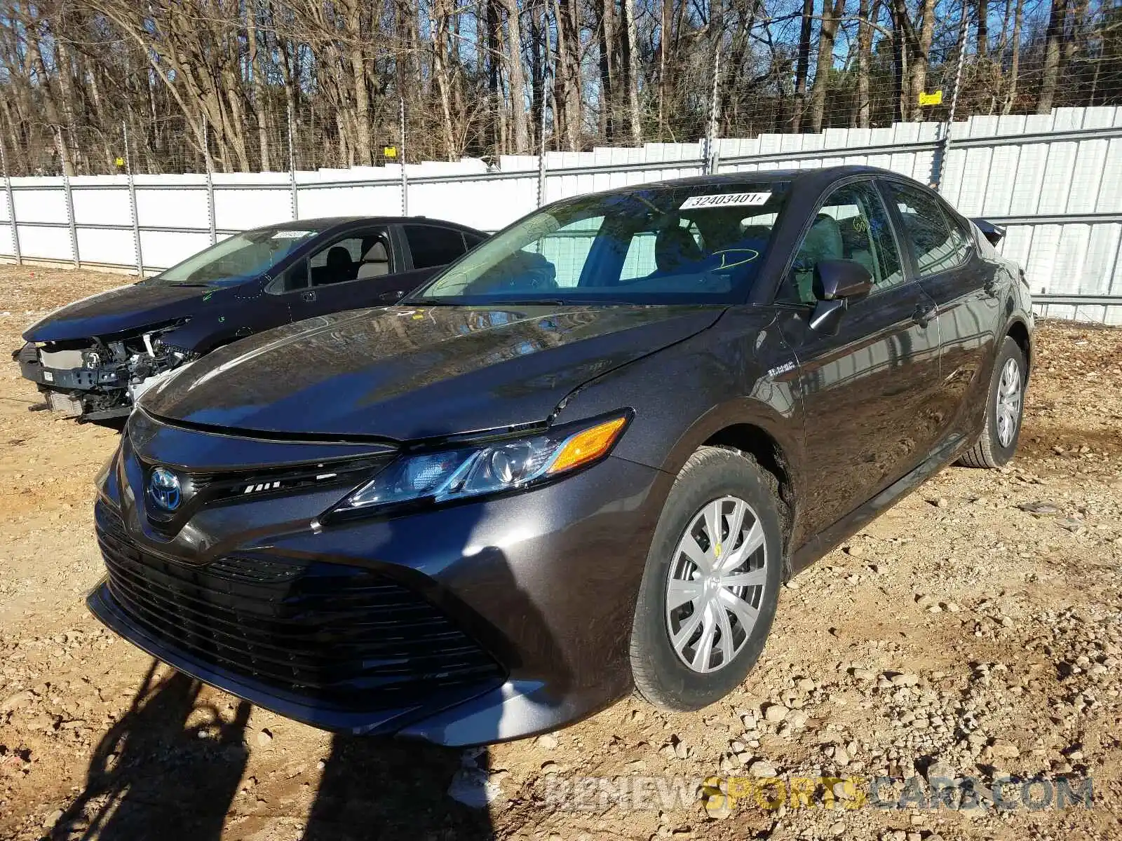 2 Photograph of a damaged car 4T1C31AK9LU537582 TOYOTA CAMRY 2020