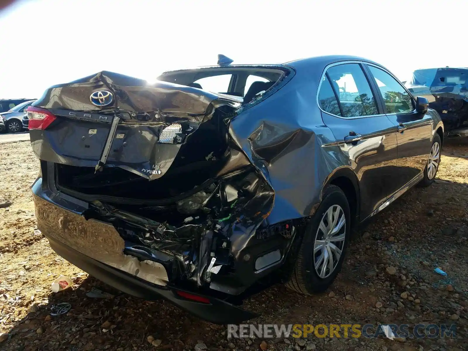 4 Photograph of a damaged car 4T1C31AK9LU537582 TOYOTA CAMRY 2020