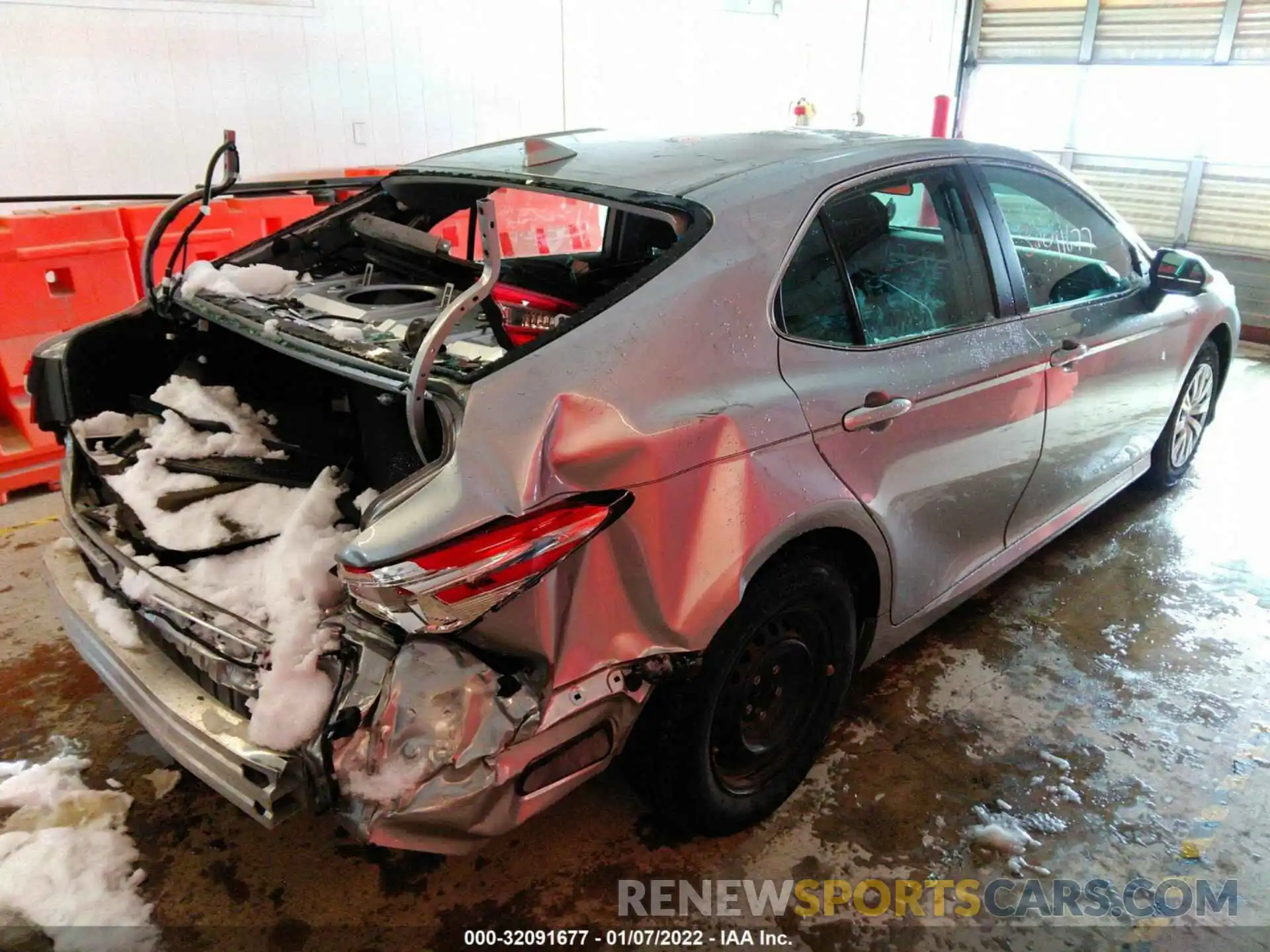 4 Photograph of a damaged car 4T1C31AK9LU538456 TOYOTA CAMRY 2020