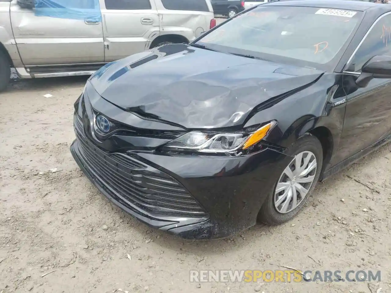 9 Photograph of a damaged car 4T1C31AK9LU539820 TOYOTA CAMRY 2020