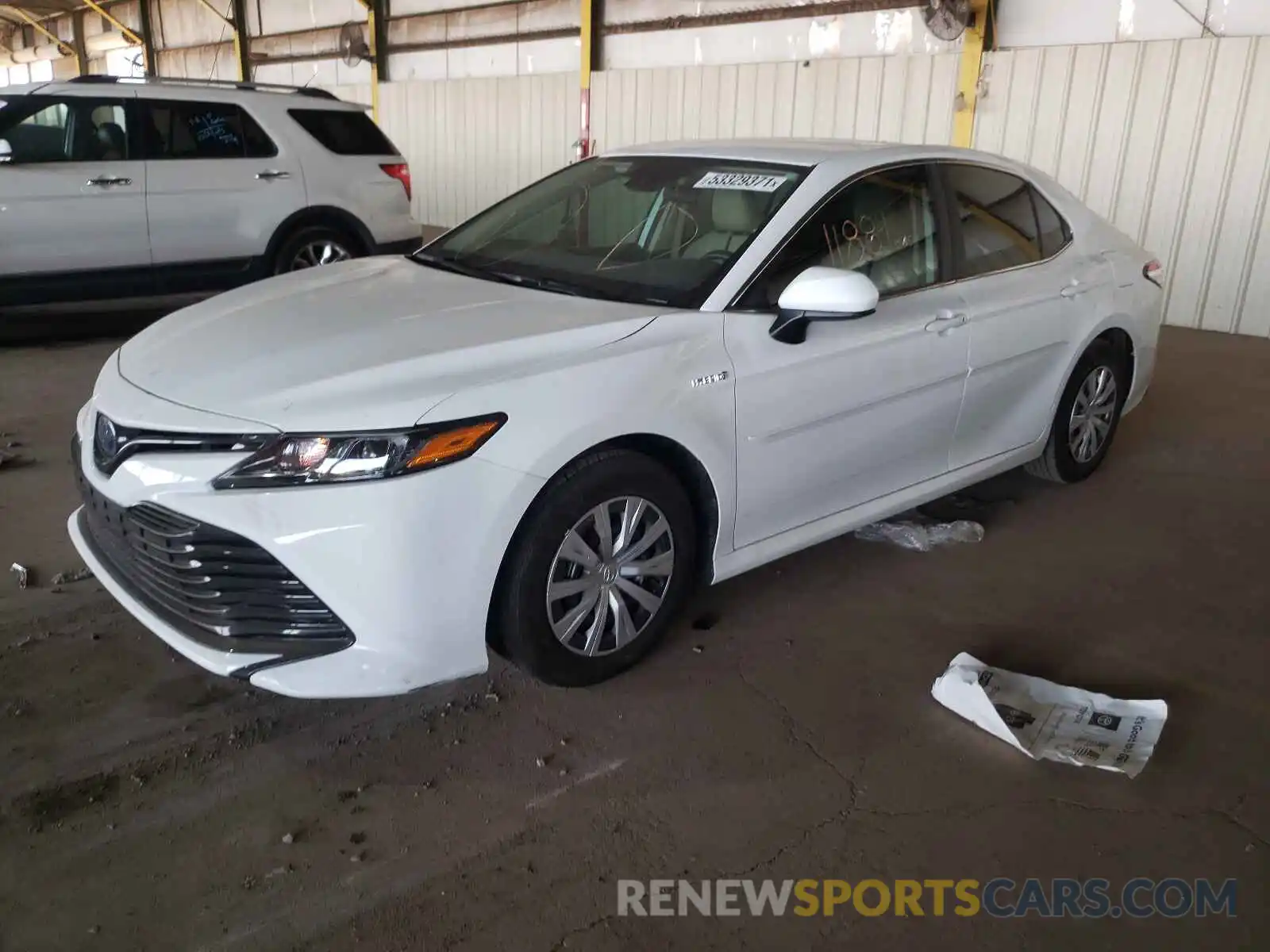 2 Photograph of a damaged car 4T1C31AKXLU010666 TOYOTA CAMRY 2020