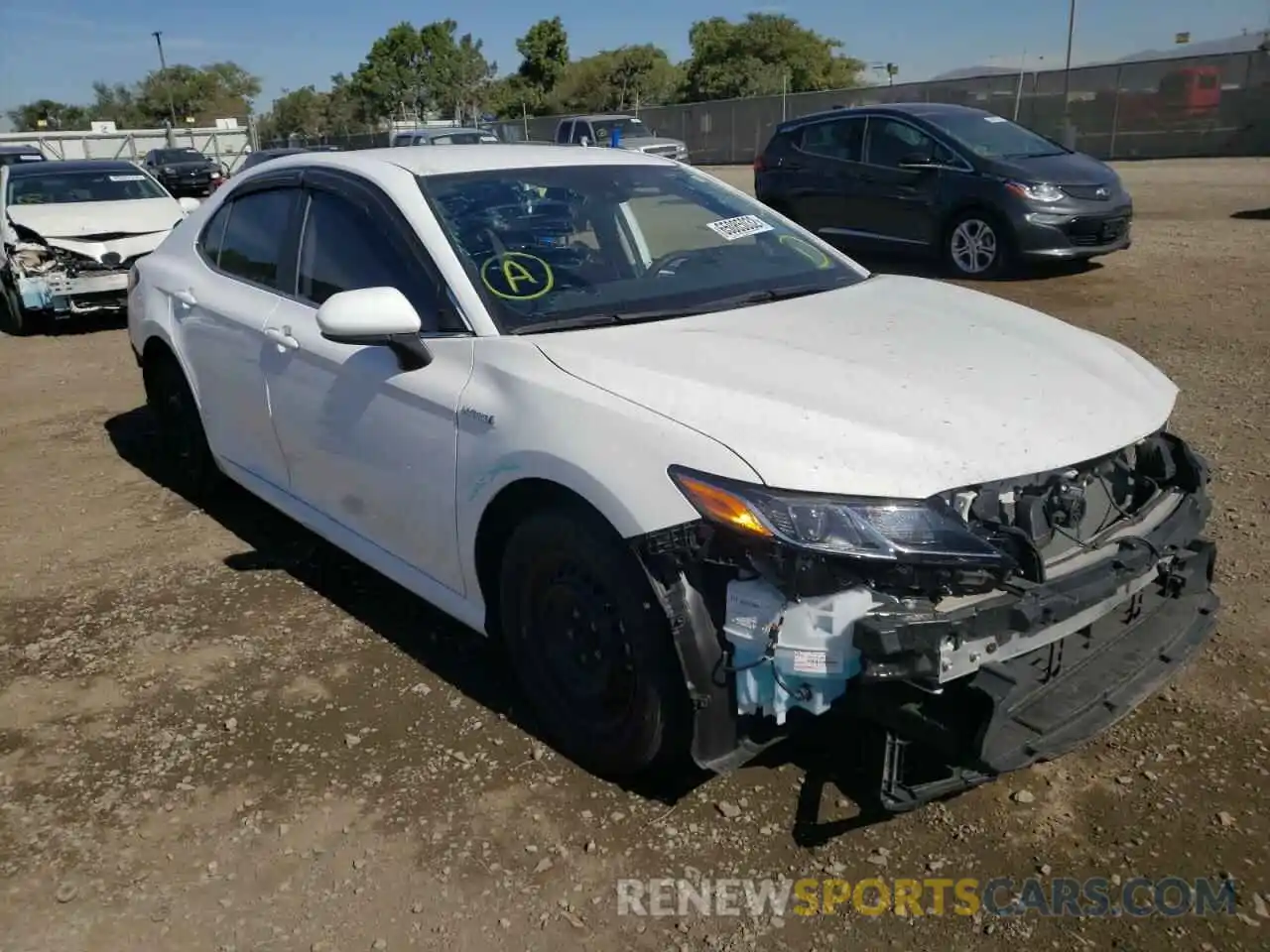 1 Photograph of a damaged car 4T1C31AKXLU011364 TOYOTA CAMRY 2020