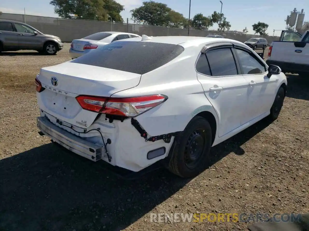 4 Photograph of a damaged car 4T1C31AKXLU011364 TOYOTA CAMRY 2020