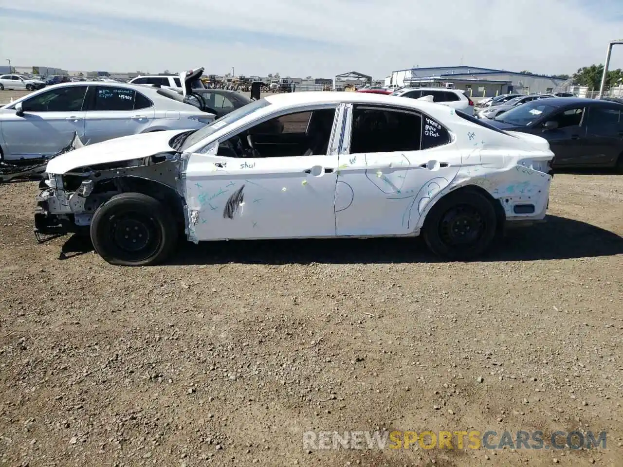 9 Photograph of a damaged car 4T1C31AKXLU011364 TOYOTA CAMRY 2020