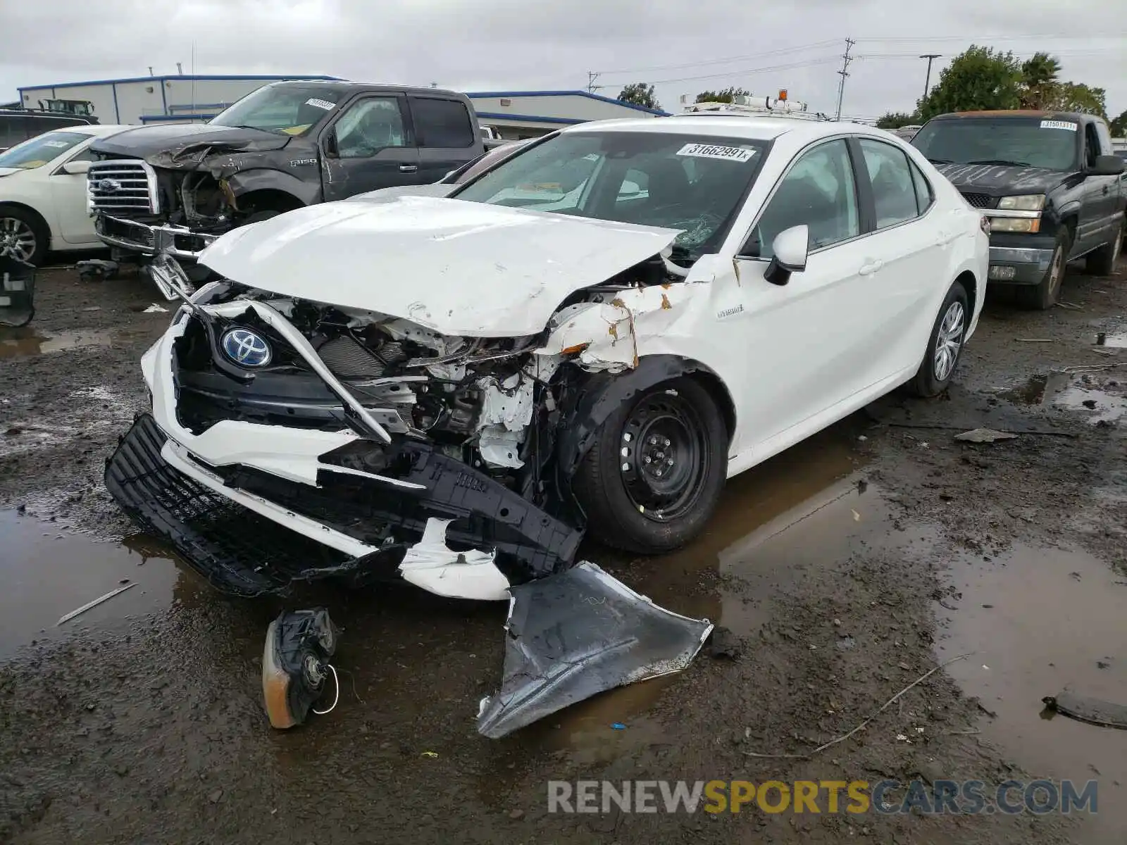 2 Photograph of a damaged car 4T1C31AKXLU016337 TOYOTA CAMRY 2020