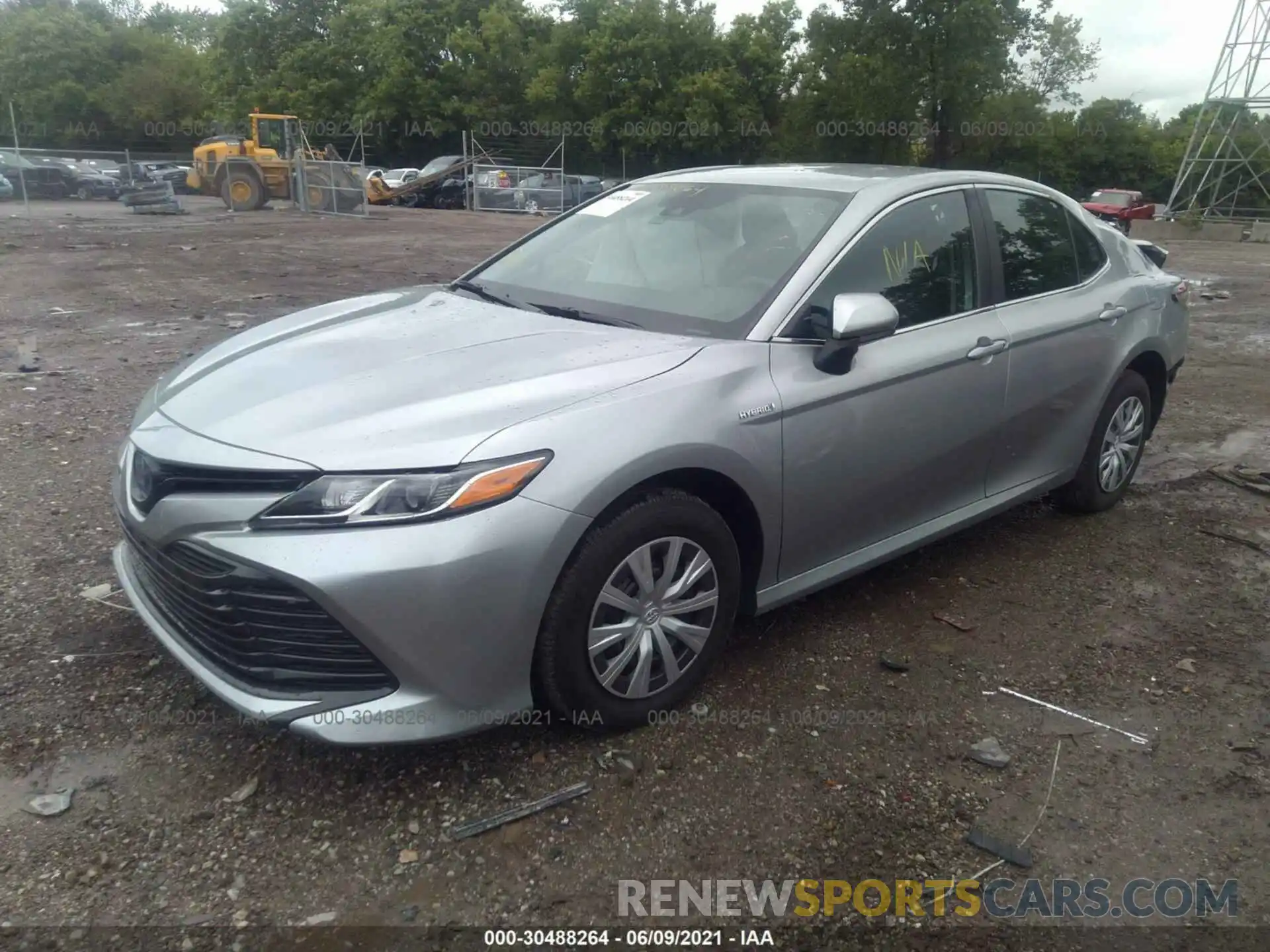 2 Photograph of a damaged car 4T1C31AKXLU518104 TOYOTA CAMRY 2020