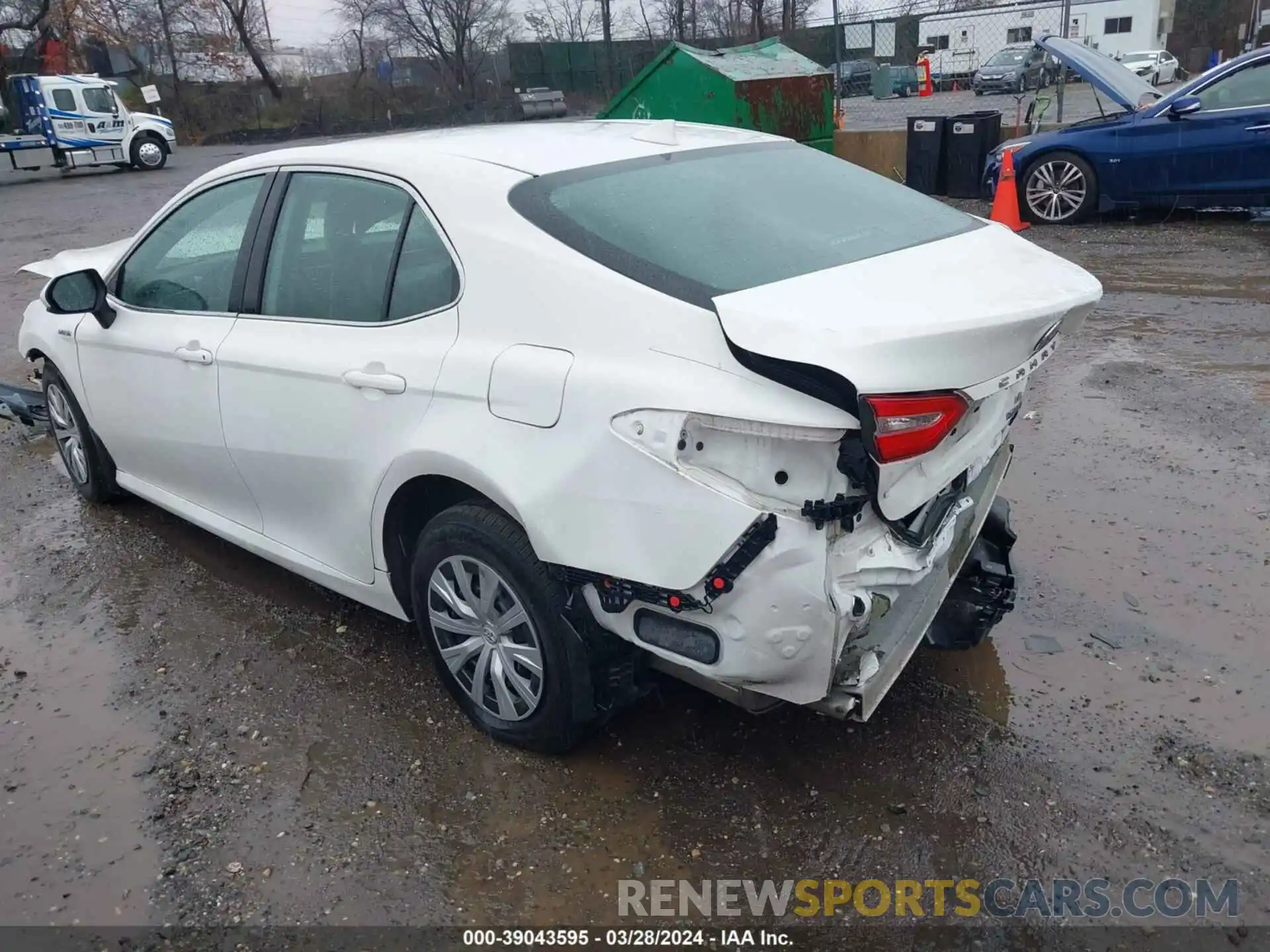 3 Photograph of a damaged car 4T1C31AKXLU520189 TOYOTA CAMRY 2020