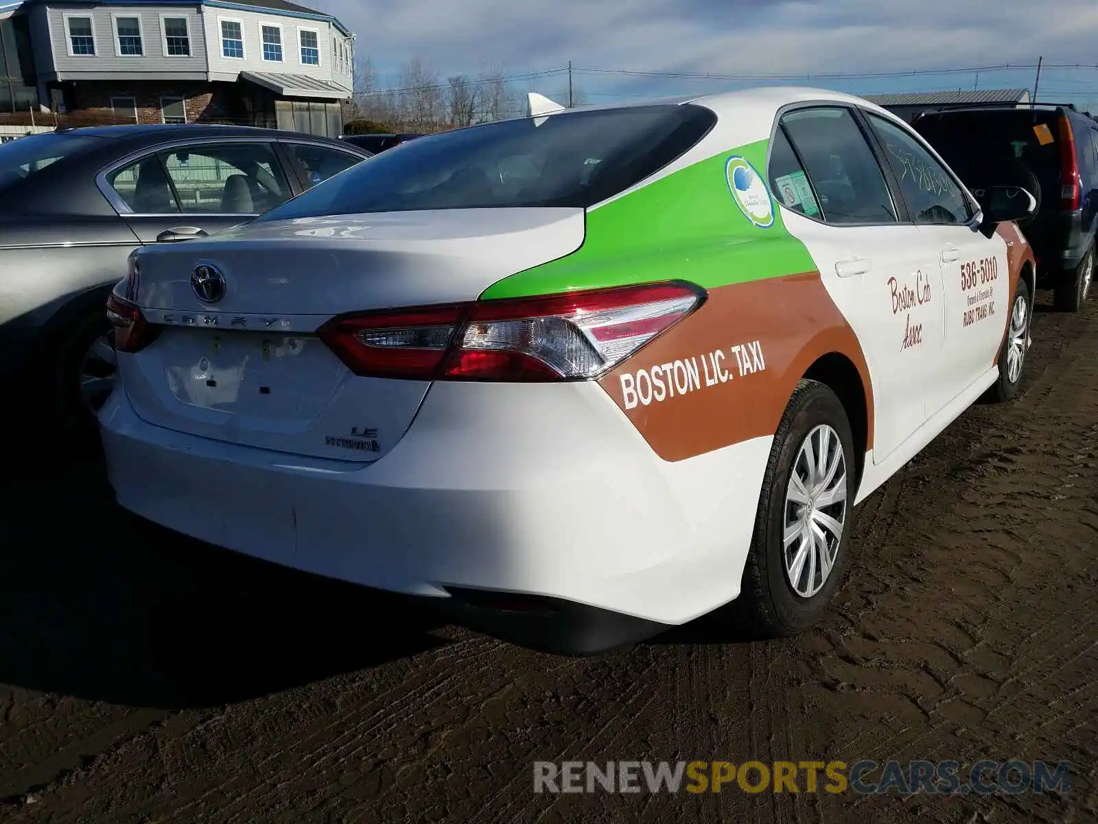 4 Photograph of a damaged car 4T1C31AKXLU523626 TOYOTA CAMRY 2020