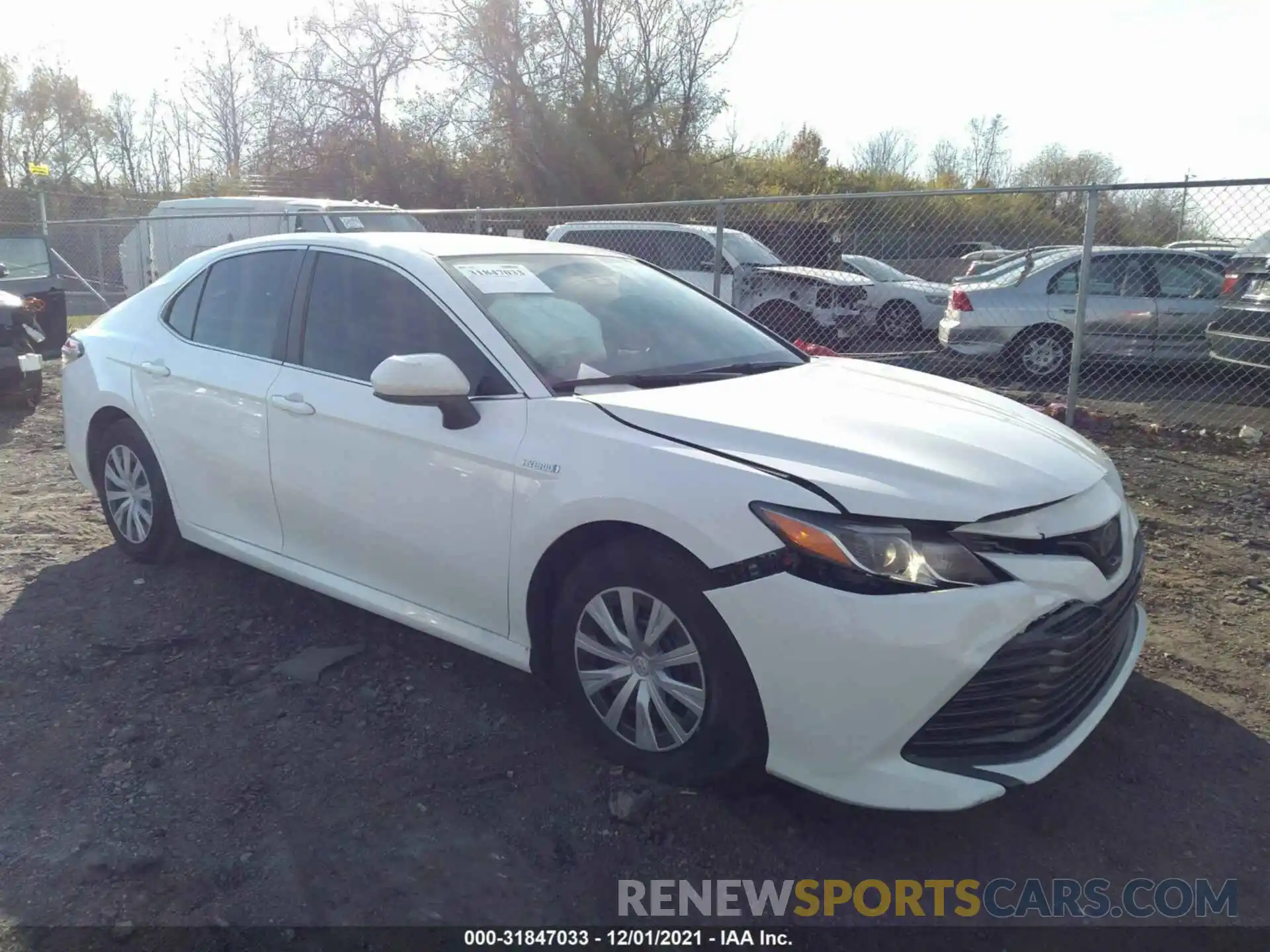 1 Photograph of a damaged car 4T1C31AKXLU523738 TOYOTA CAMRY 2020