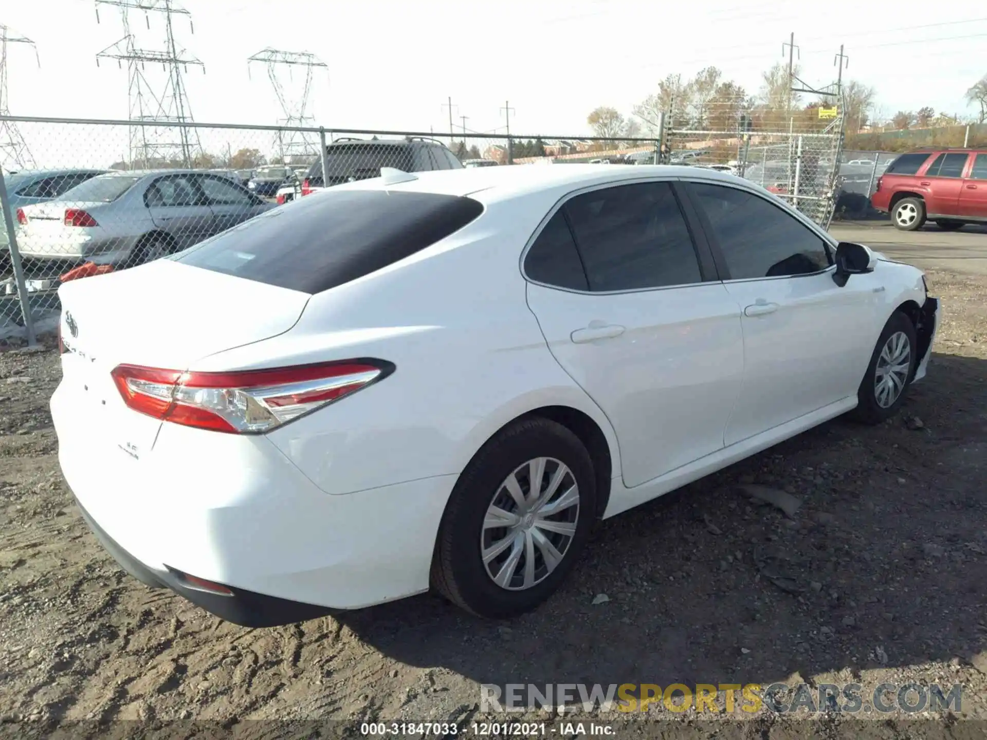 4 Photograph of a damaged car 4T1C31AKXLU523738 TOYOTA CAMRY 2020