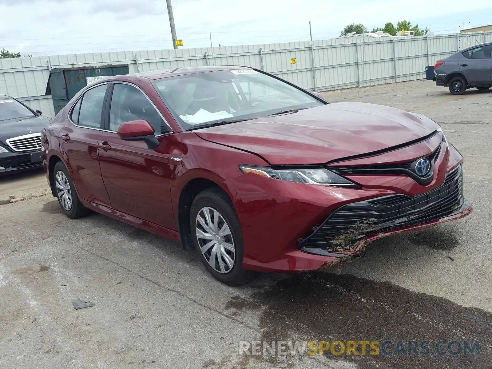 1 Photograph of a damaged car 4T1C31AKXLU524260 TOYOTA CAMRY 2020