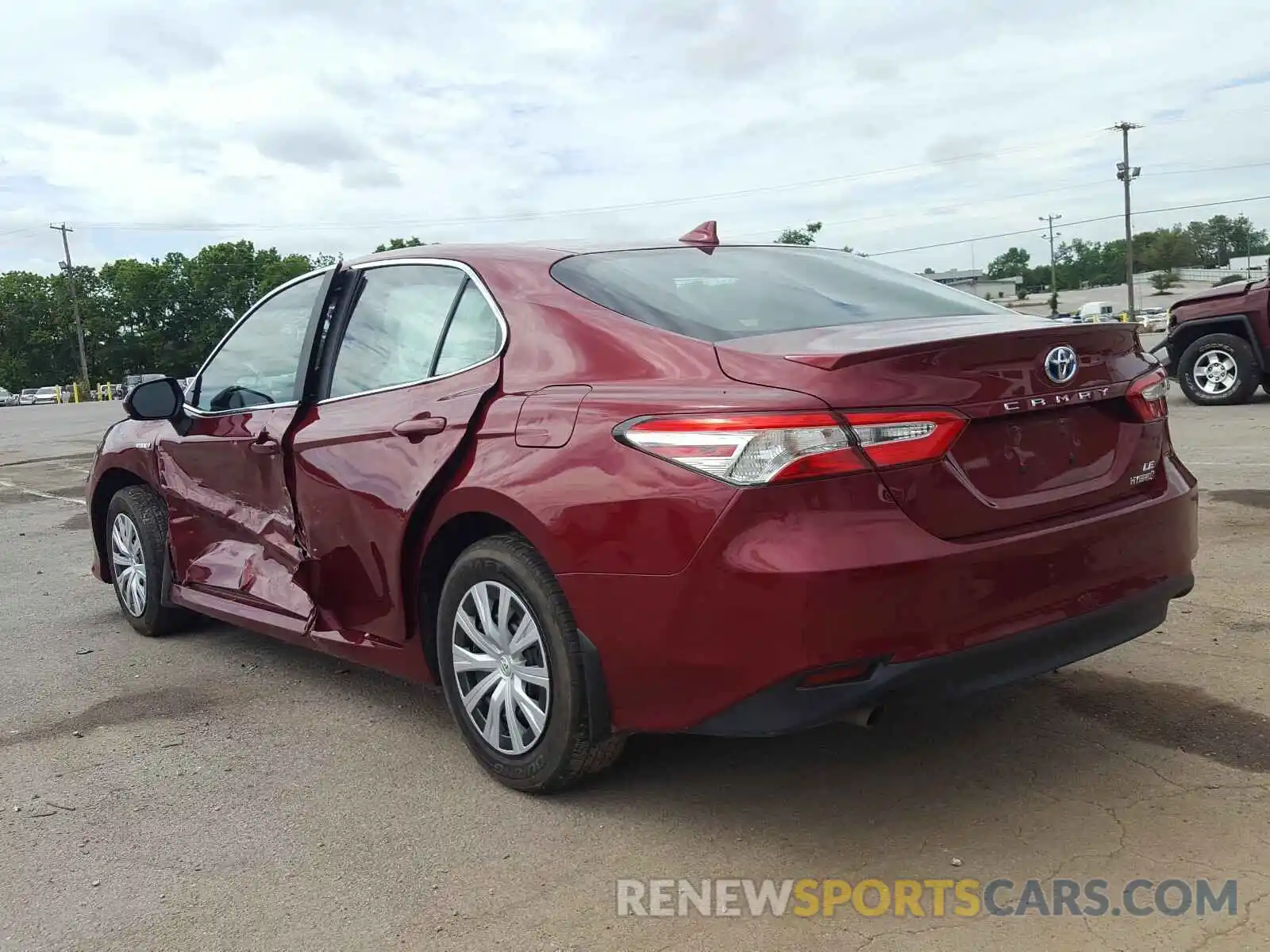 3 Photograph of a damaged car 4T1C31AKXLU524260 TOYOTA CAMRY 2020