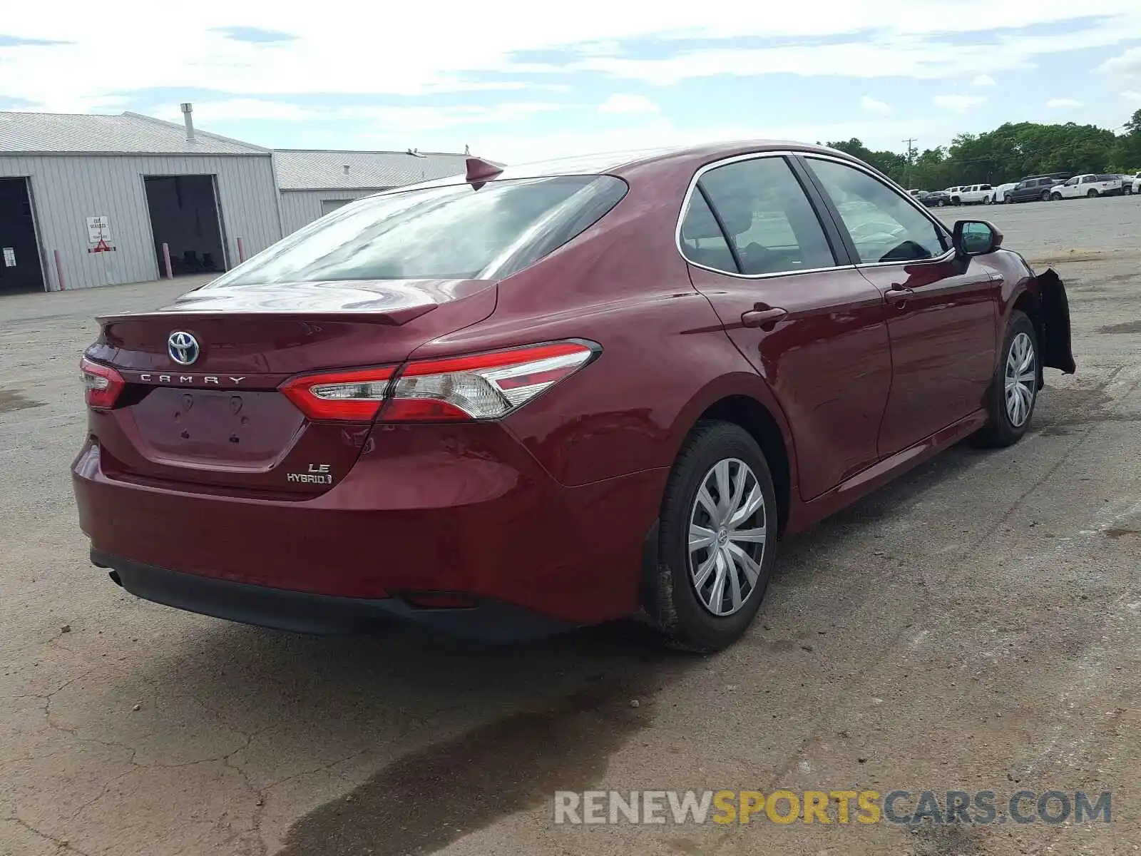 4 Photograph of a damaged car 4T1C31AKXLU524260 TOYOTA CAMRY 2020