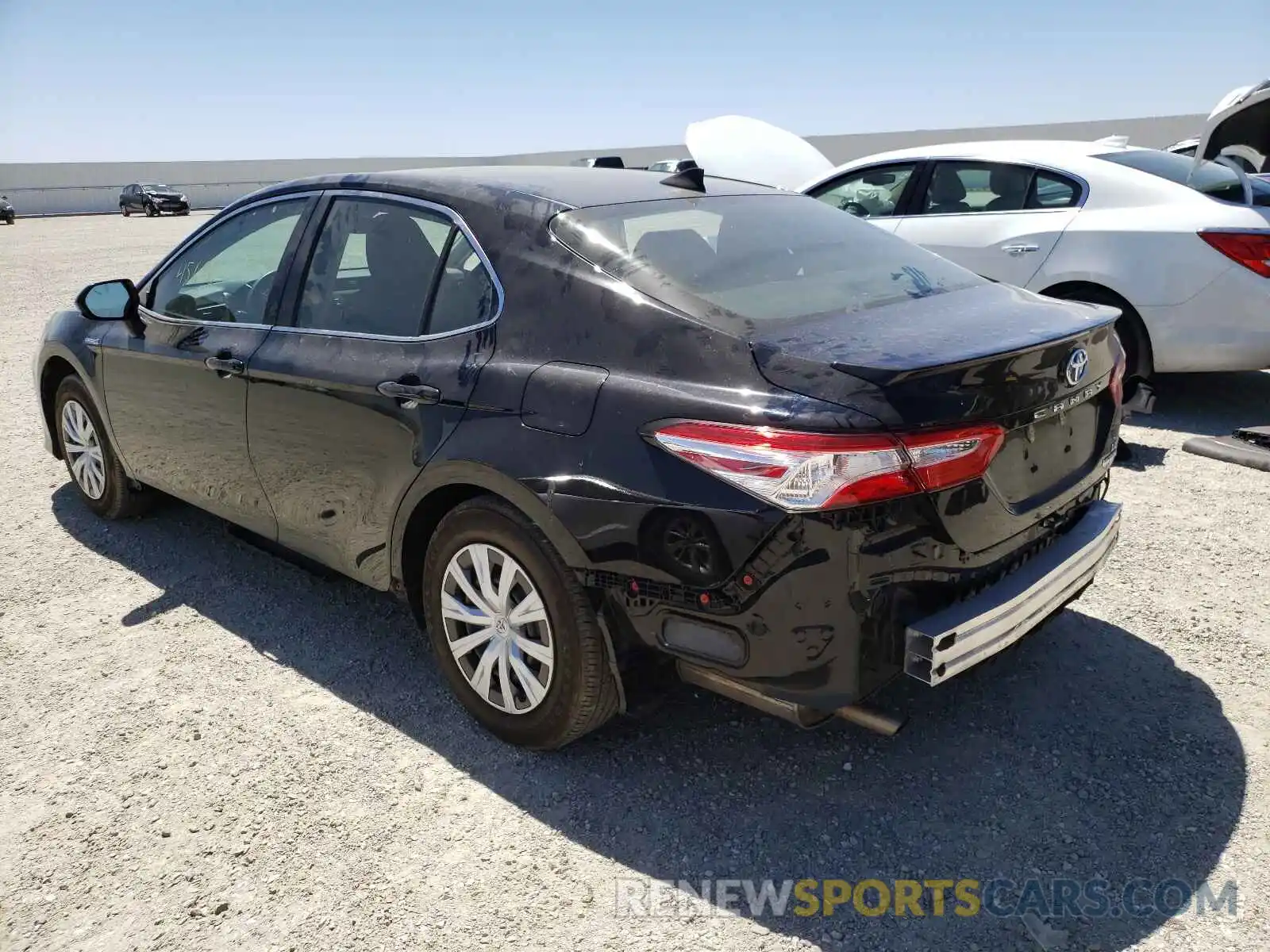 3 Photograph of a damaged car 4T1C31AKXLU528311 TOYOTA CAMRY 2020