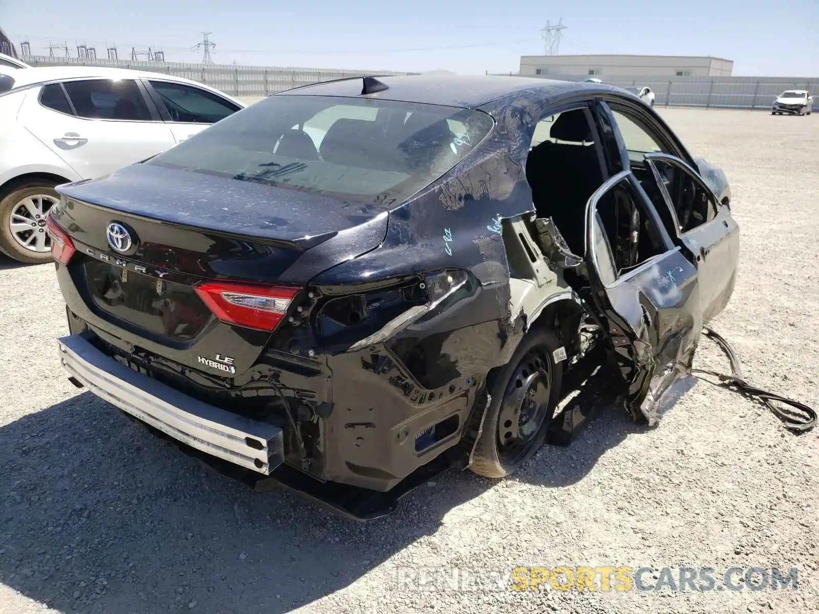 4 Photograph of a damaged car 4T1C31AKXLU528311 TOYOTA CAMRY 2020