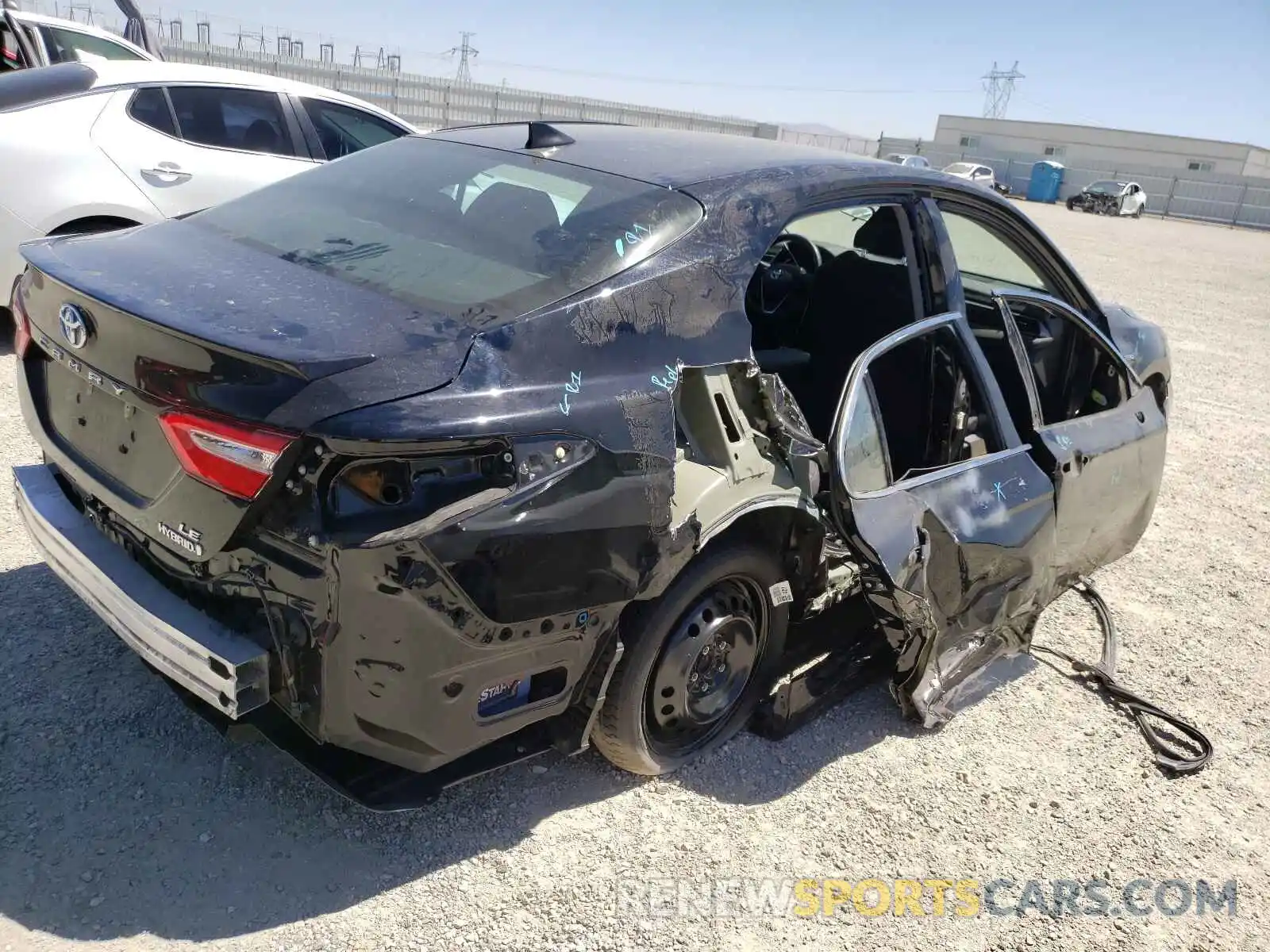 9 Photograph of a damaged car 4T1C31AKXLU528311 TOYOTA CAMRY 2020