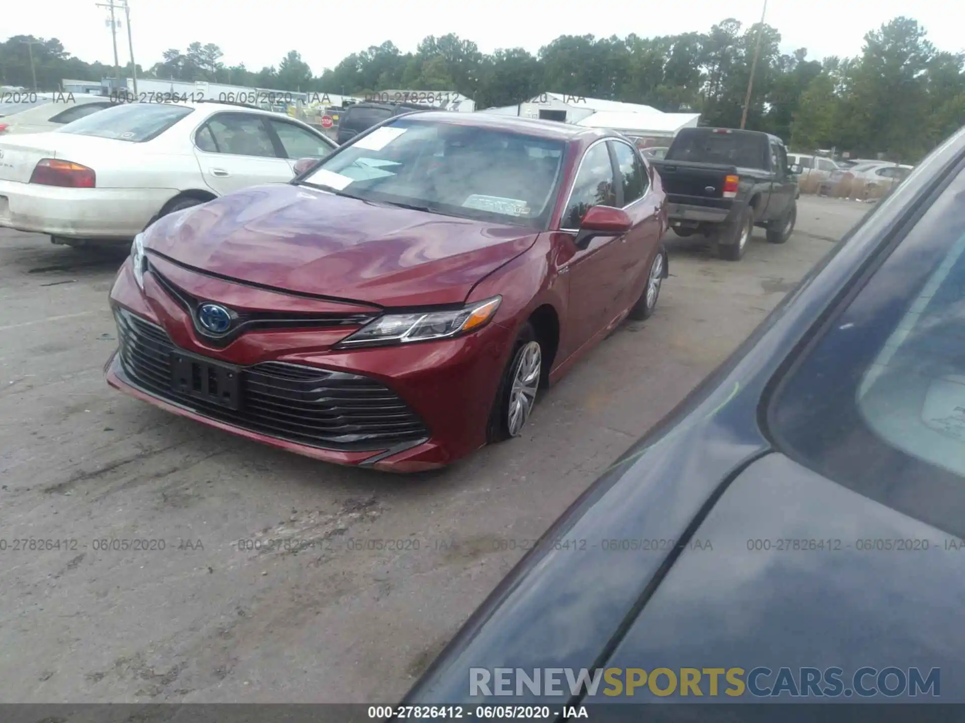 2 Photograph of a damaged car 4T1C31AKXLU530611 TOYOTA CAMRY 2020