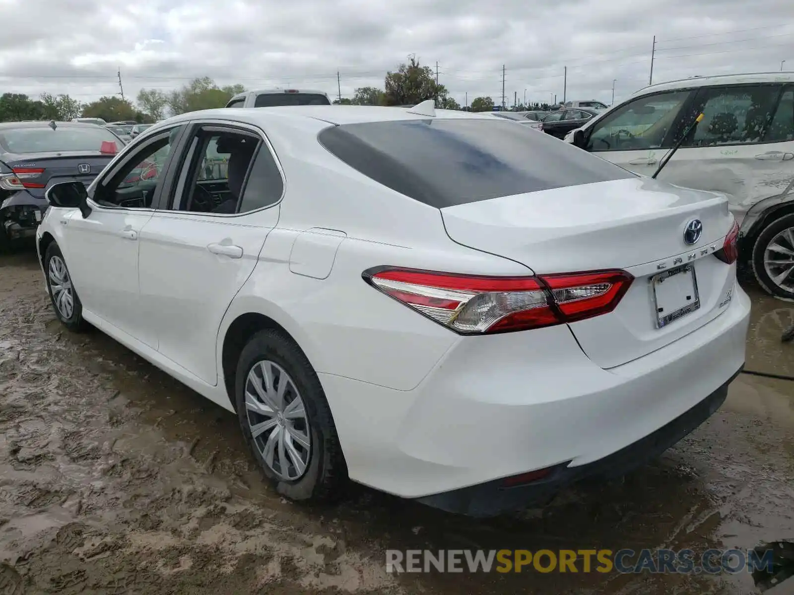 3 Photograph of a damaged car 4T1C31AKXLU542841 TOYOTA CAMRY 2020