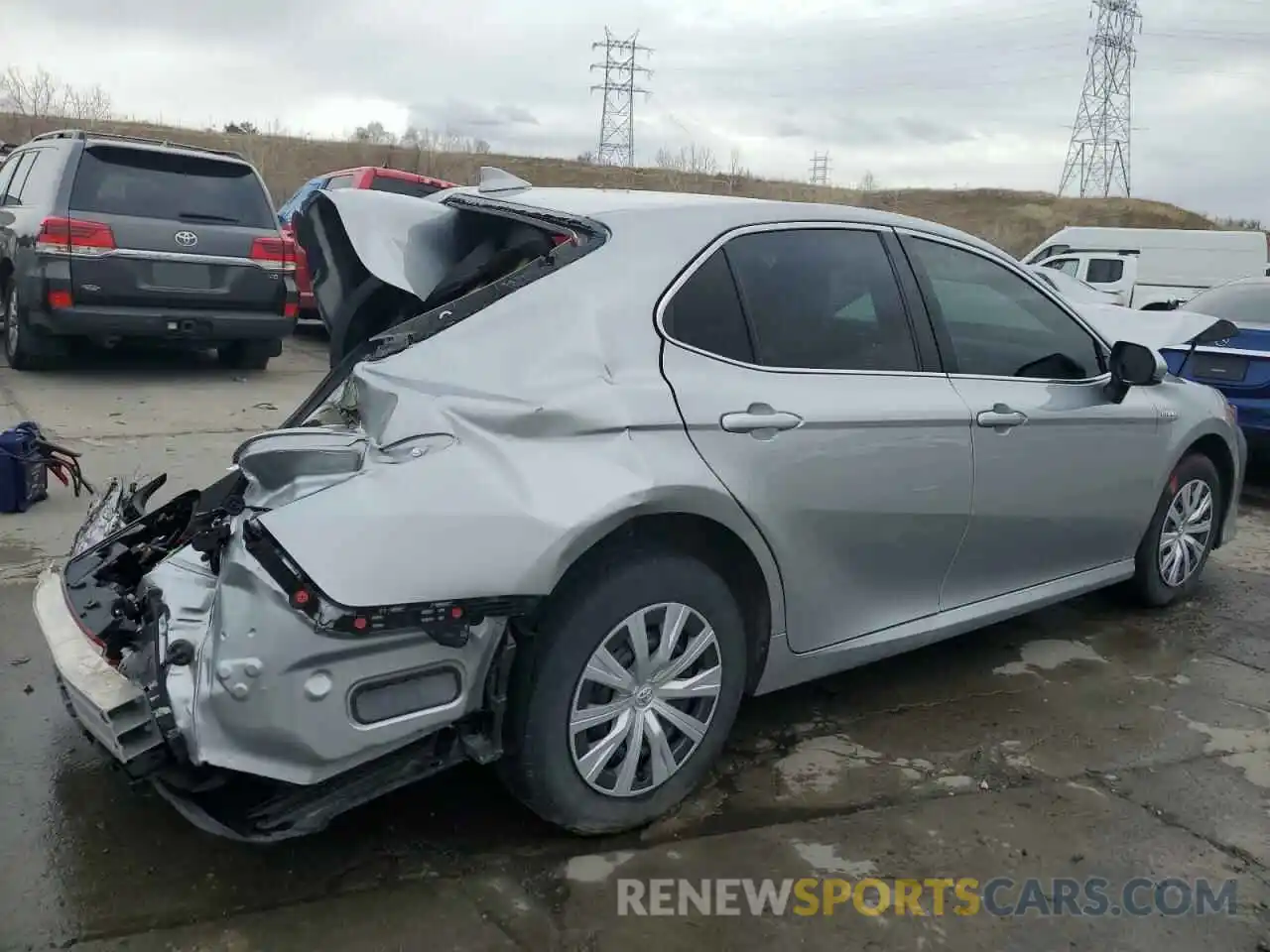 3 Photograph of a damaged car 4T1C31AKXLU543326 TOYOTA CAMRY 2020