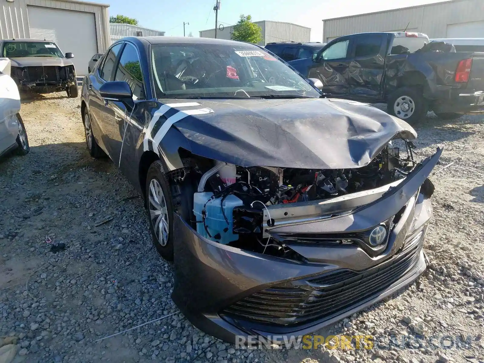 1 Photograph of a damaged car 4T1E31AK0LU010068 TOYOTA CAMRY 2020