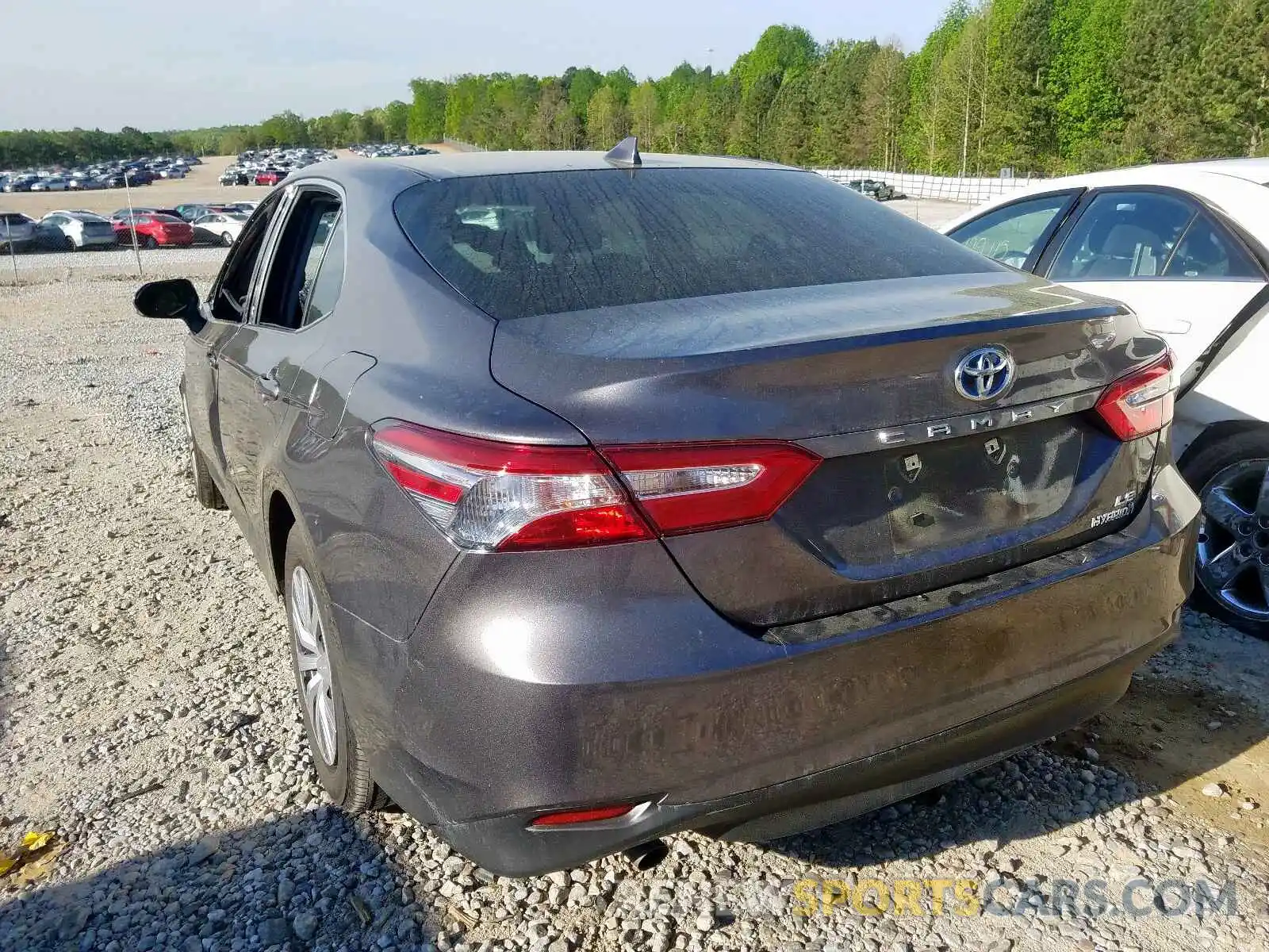 3 Photograph of a damaged car 4T1E31AK0LU010068 TOYOTA CAMRY 2020