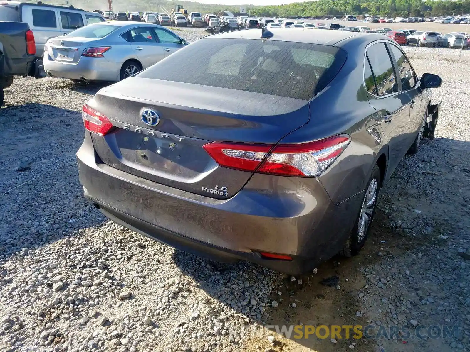 4 Photograph of a damaged car 4T1E31AK0LU010068 TOYOTA CAMRY 2020