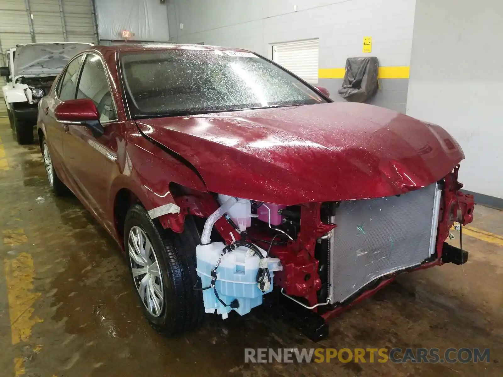 1 Photograph of a damaged car 4T1E31AK0LU528522 TOYOTA CAMRY 2020