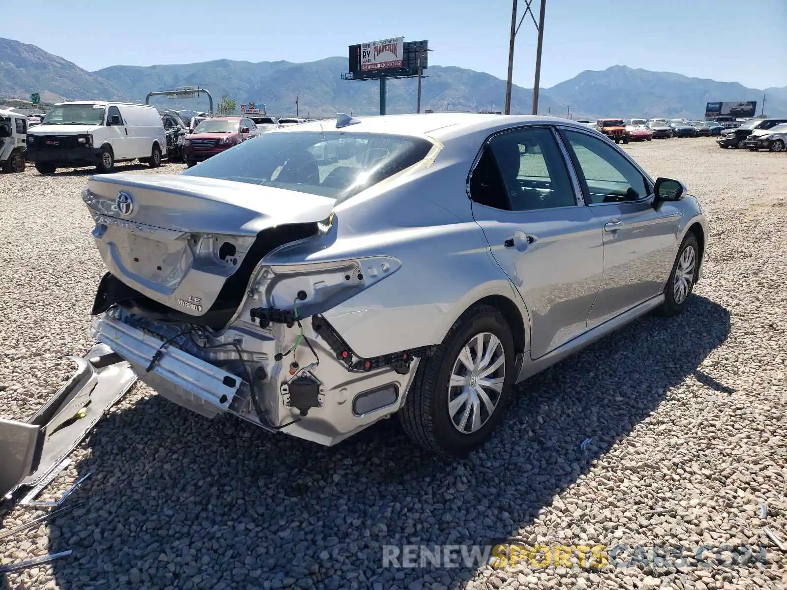 4 Photograph of a damaged car 4T1E31AK0LU529878 TOYOTA CAMRY 2020