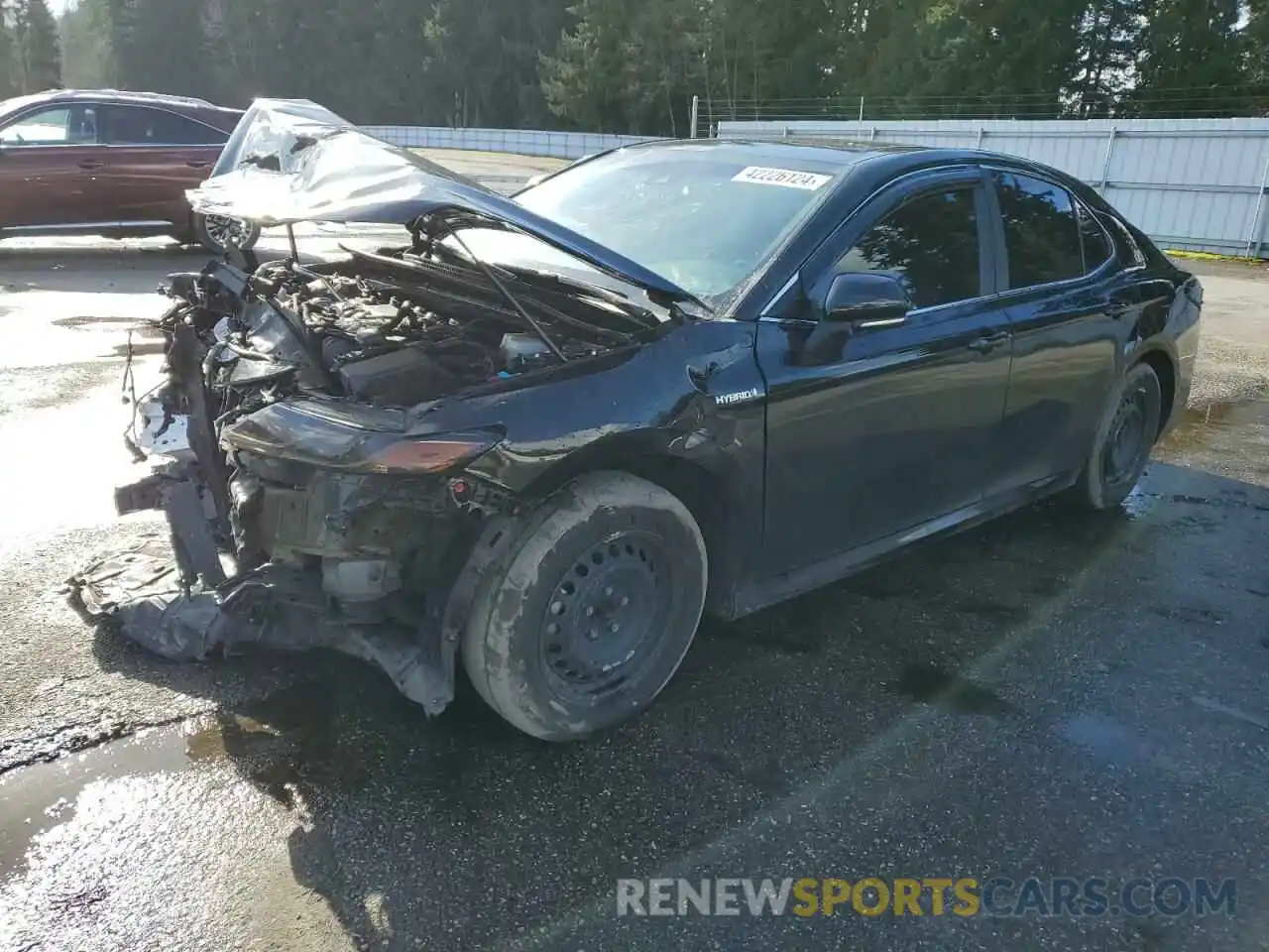 1 Photograph of a damaged car 4T1E31AK1LU017756 TOYOTA CAMRY 2020