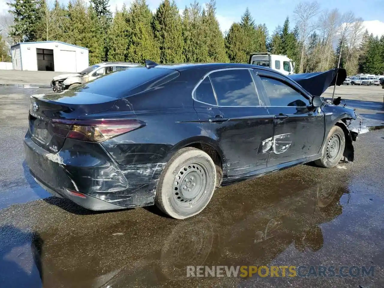 3 Photograph of a damaged car 4T1E31AK1LU017756 TOYOTA CAMRY 2020