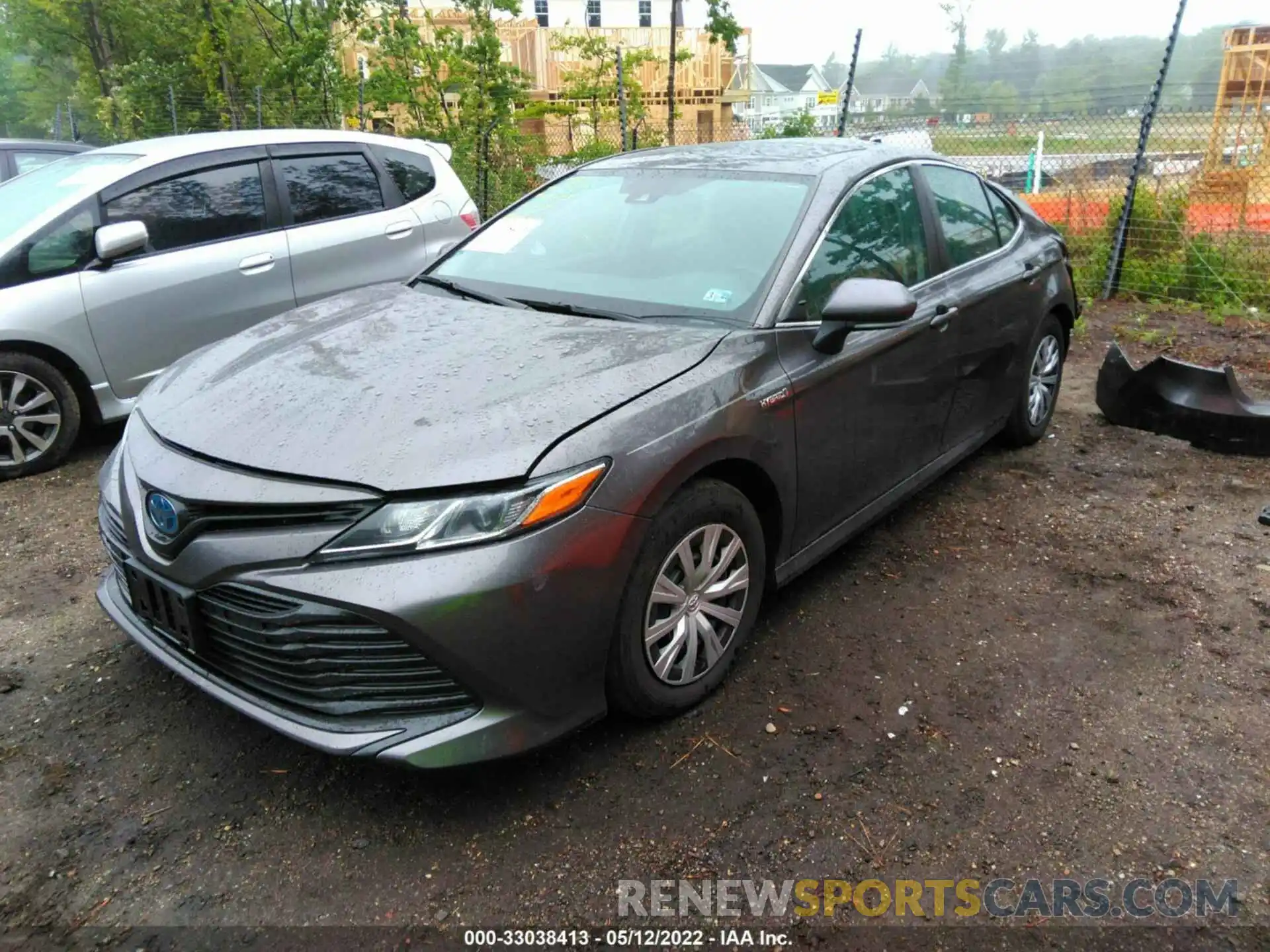 2 Photograph of a damaged car 4T1E31AK1LU530358 TOYOTA CAMRY 2020