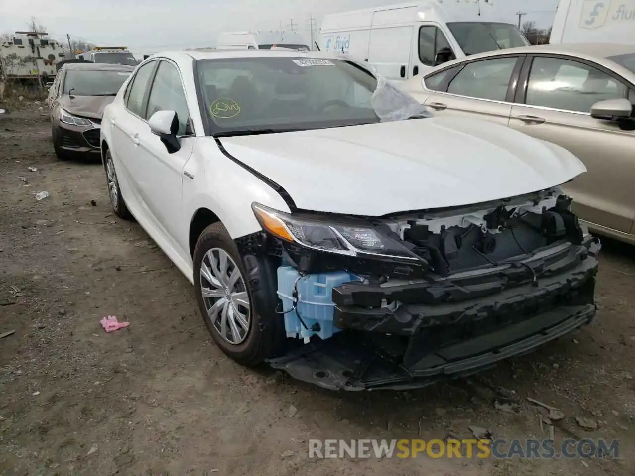 1 Photograph of a damaged car 4T1E31AK2LU523693 TOYOTA CAMRY 2020