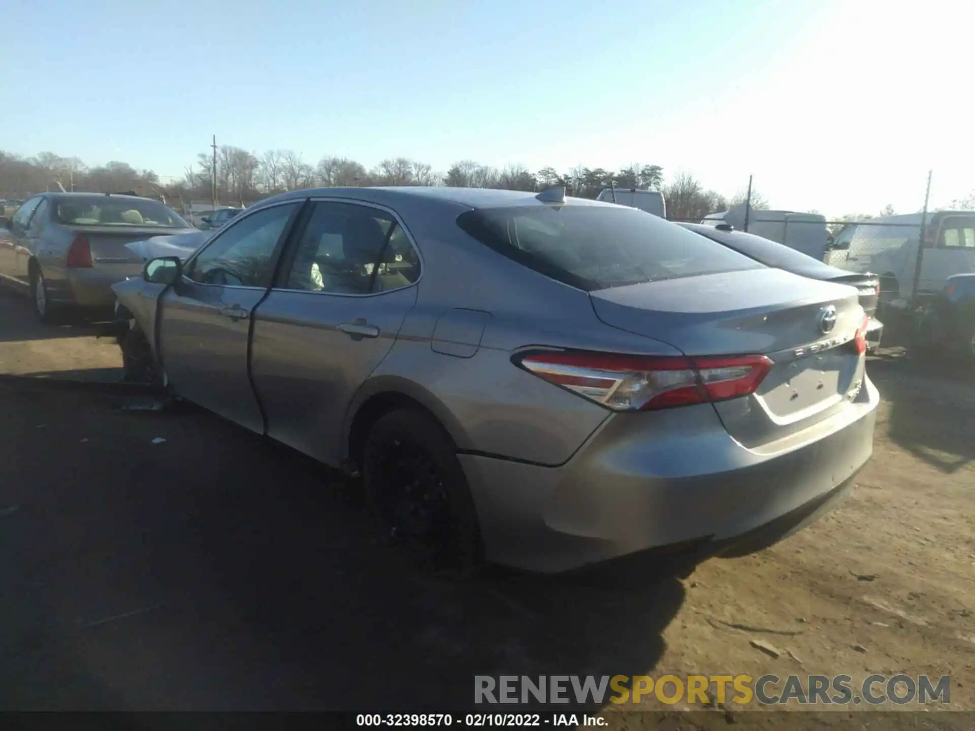 3 Photograph of a damaged car 4T1E31AK2LU526500 TOYOTA CAMRY 2020