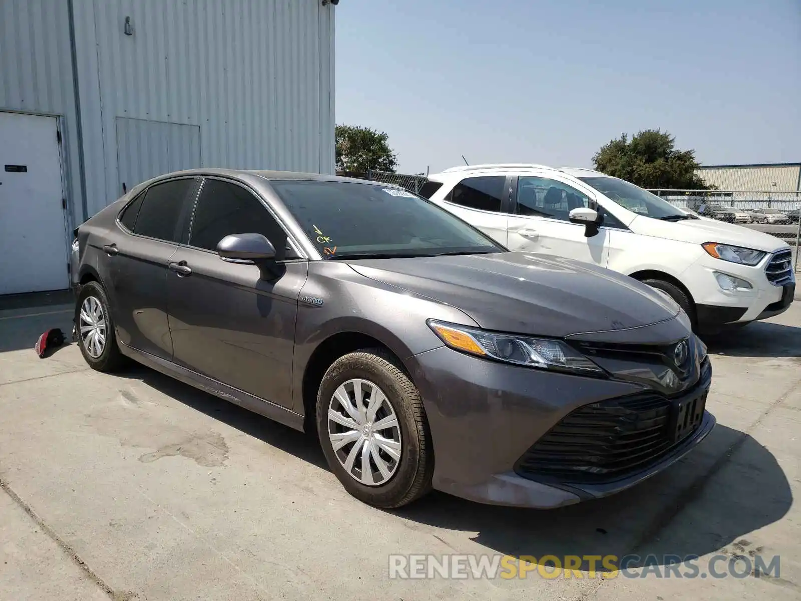 1 Photograph of a damaged car 4T1E31AK3LU518602 TOYOTA CAMRY 2020