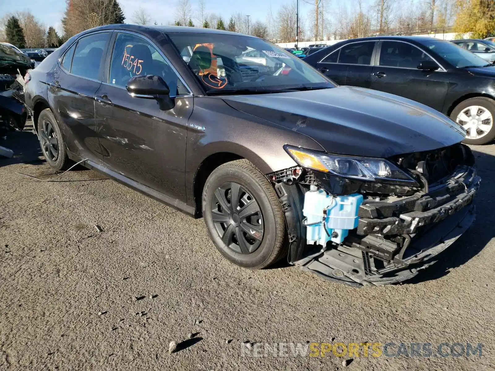 1 Photograph of a damaged car 4T1E31AK3LU530927 TOYOTA CAMRY 2020