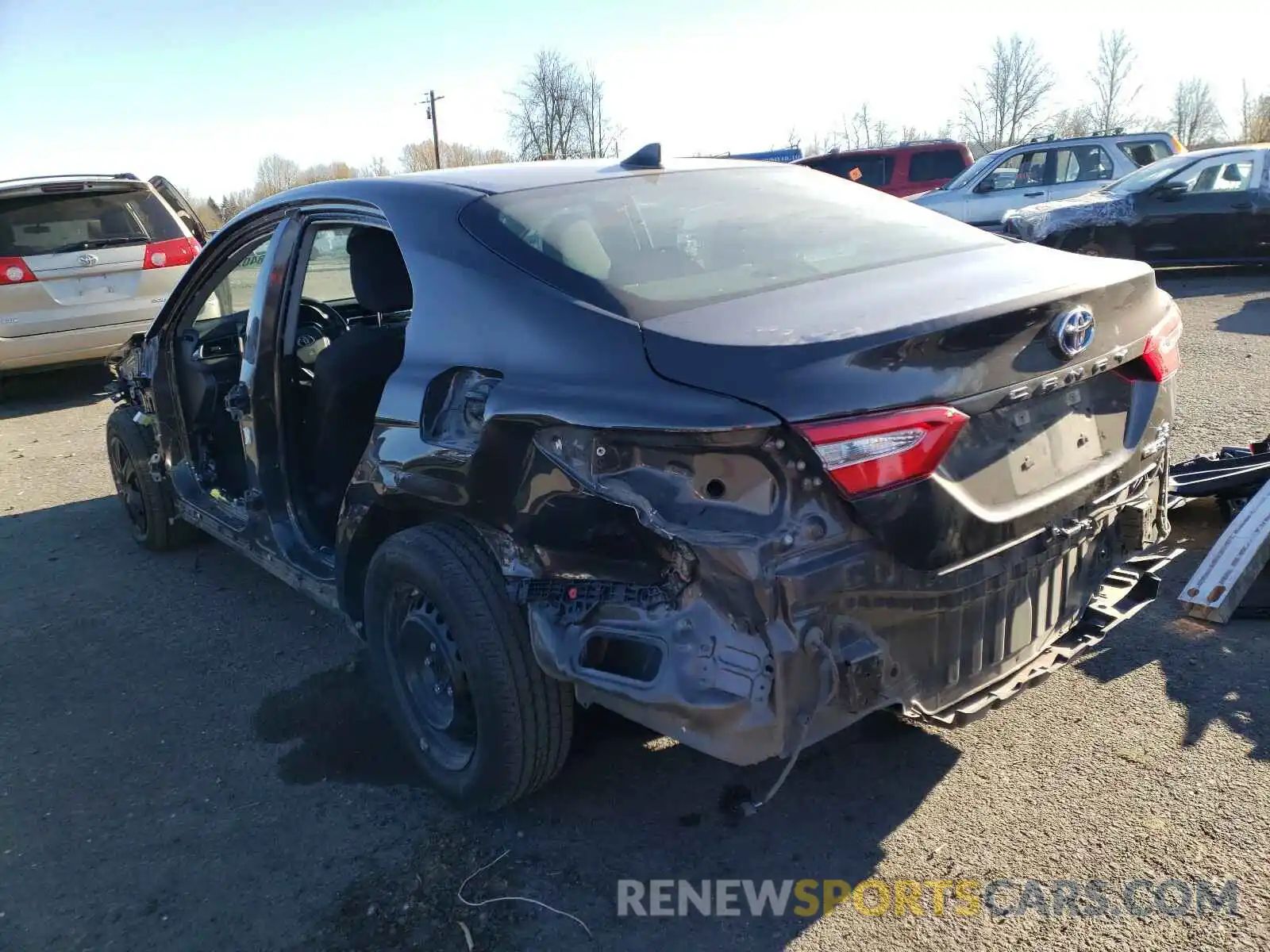 3 Photograph of a damaged car 4T1E31AK3LU530927 TOYOTA CAMRY 2020