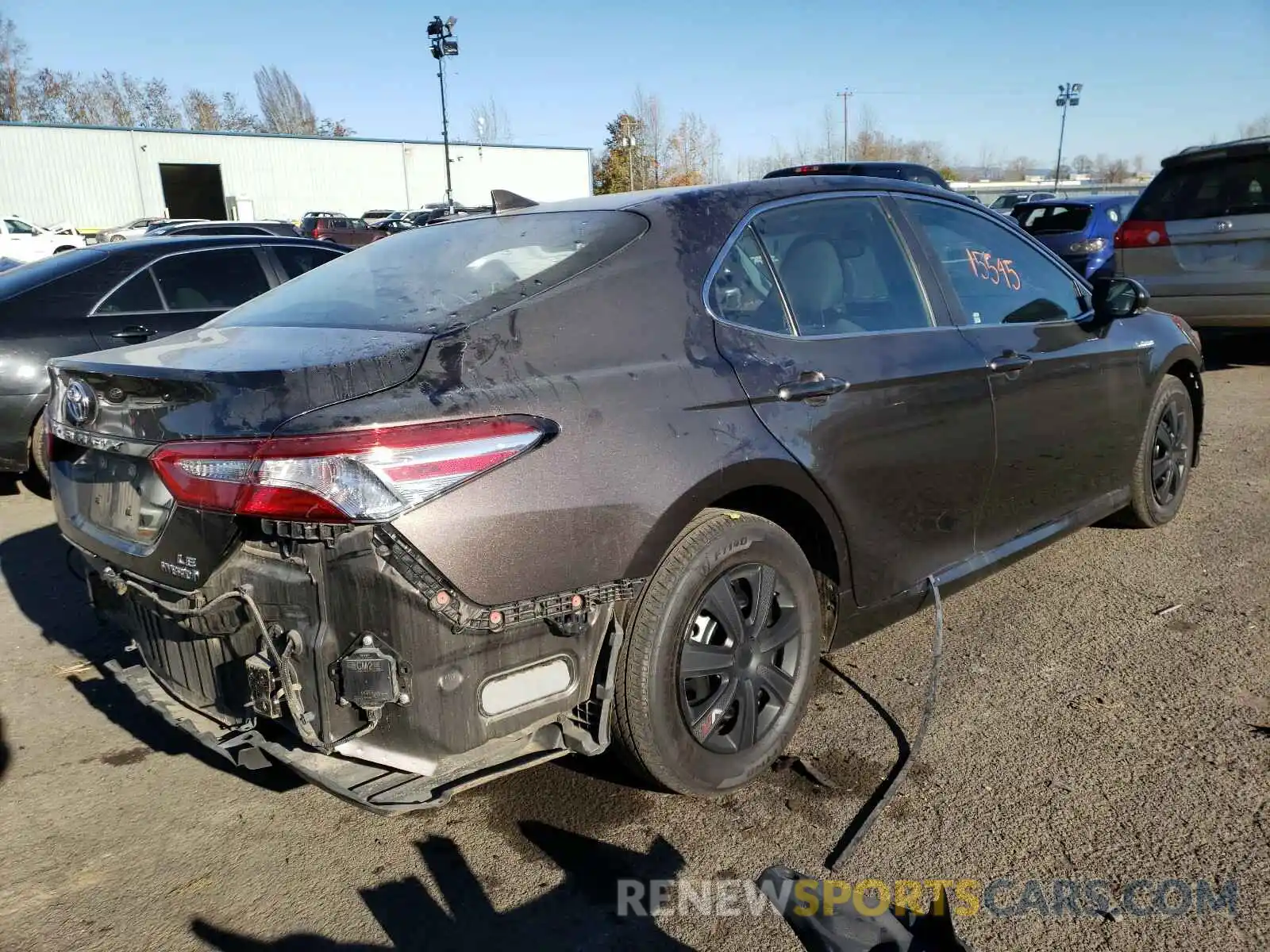 4 Photograph of a damaged car 4T1E31AK3LU530927 TOYOTA CAMRY 2020