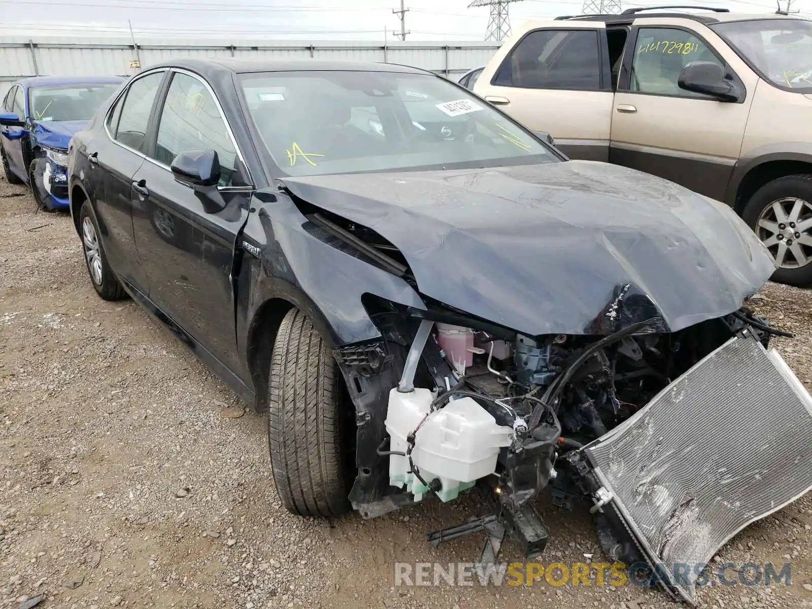 1 Photograph of a damaged car 4T1E31AK3LU545847 TOYOTA CAMRY 2020