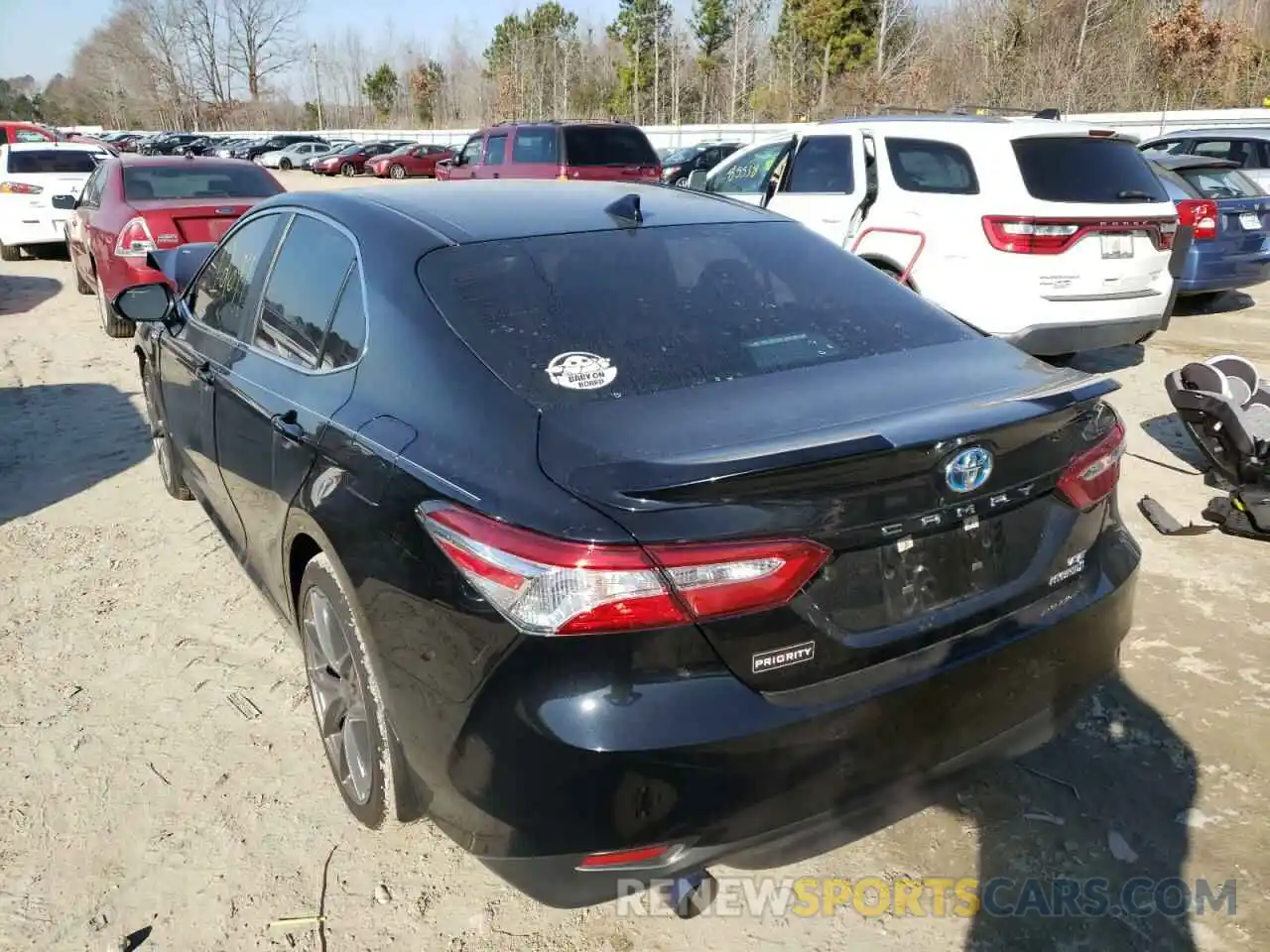 3 Photograph of a damaged car 4T1E31AK4LU016861 TOYOTA CAMRY 2020