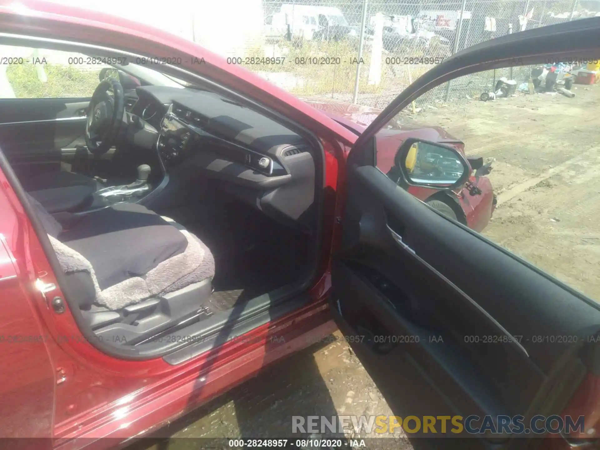 5 Photograph of a damaged car 4T1E31AK4LU528040 TOYOTA CAMRY 2020