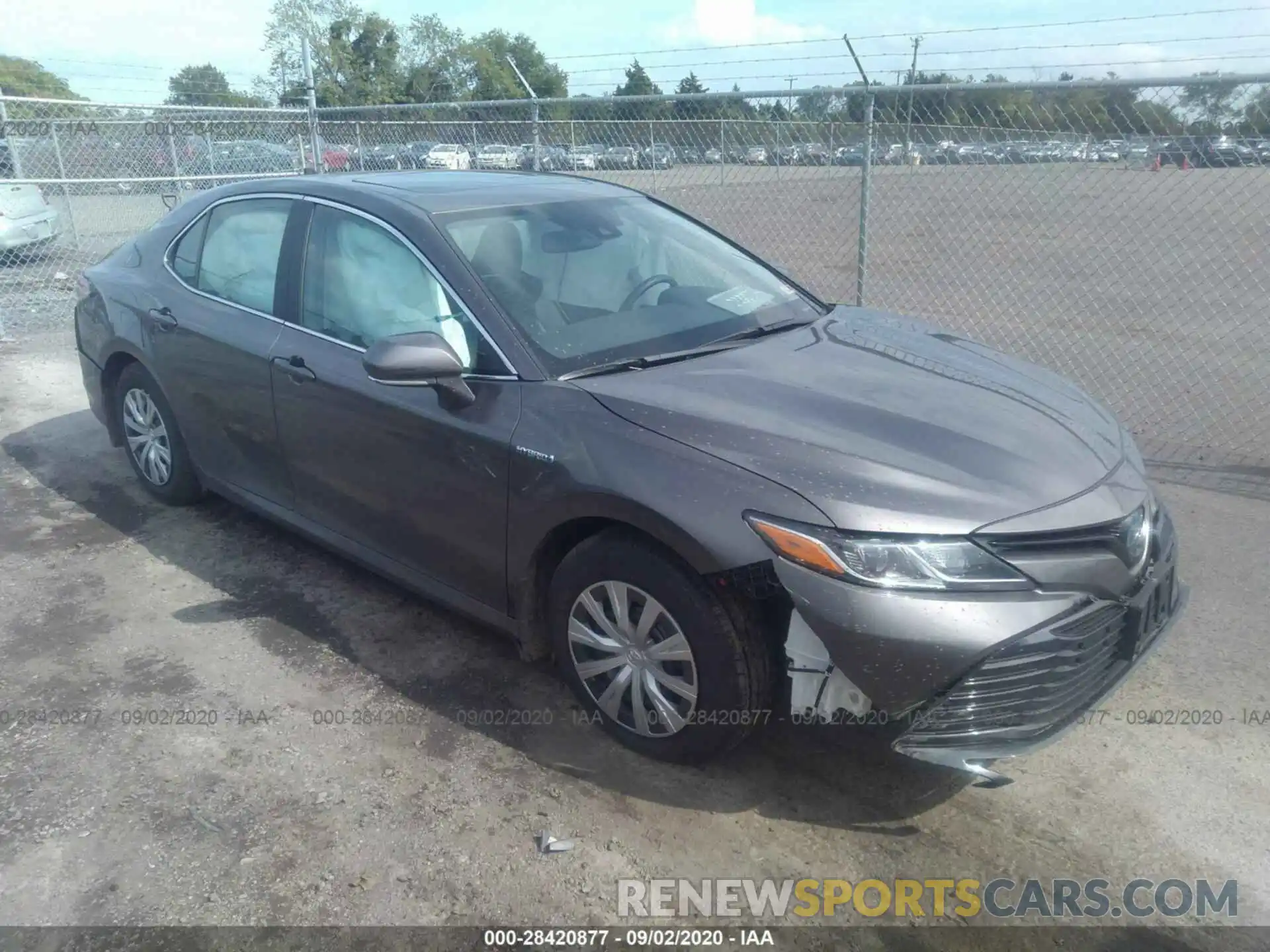 1 Photograph of a damaged car 4T1E31AK5LU014665 TOYOTA CAMRY 2020