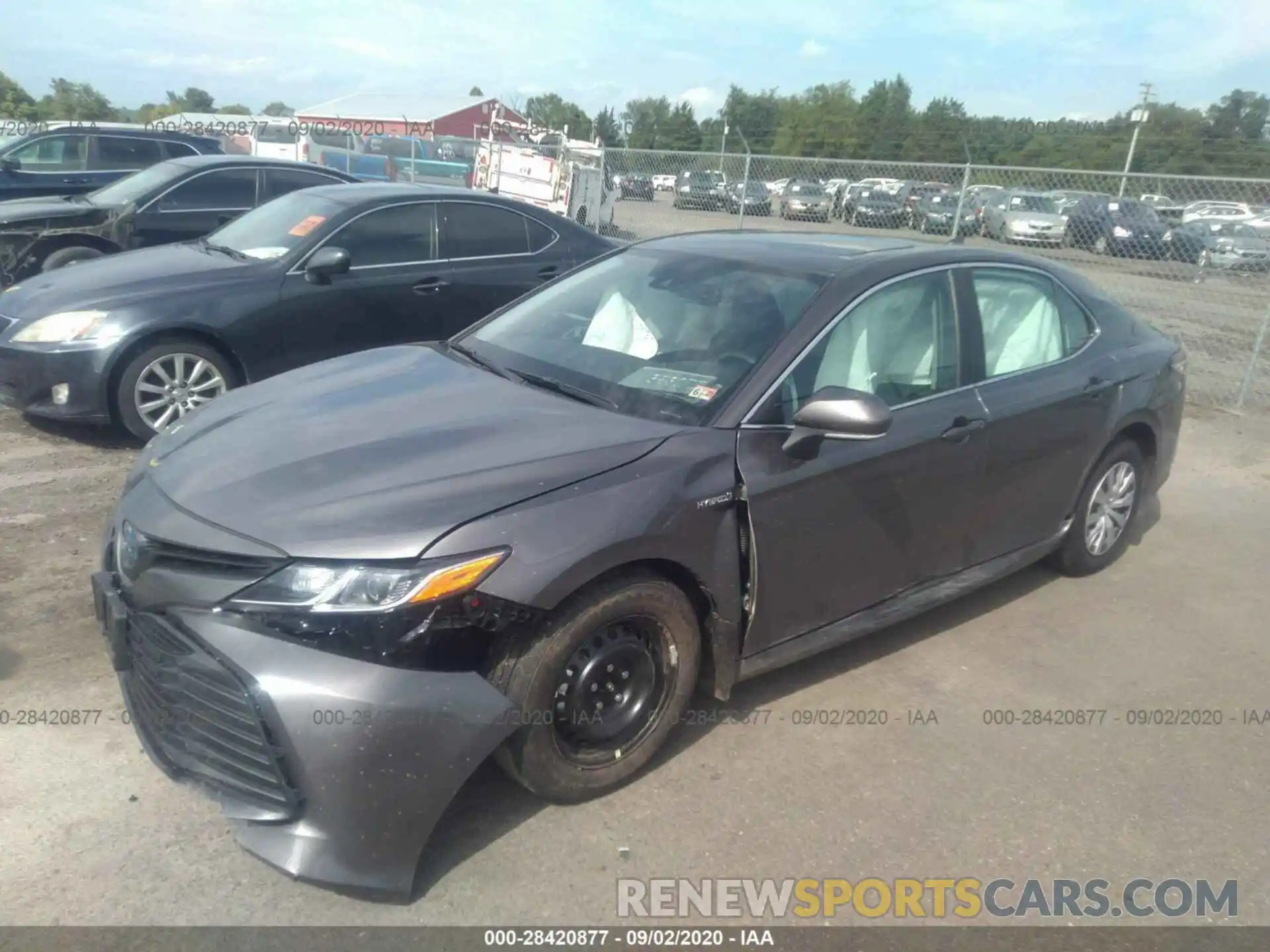 2 Photograph of a damaged car 4T1E31AK5LU014665 TOYOTA CAMRY 2020