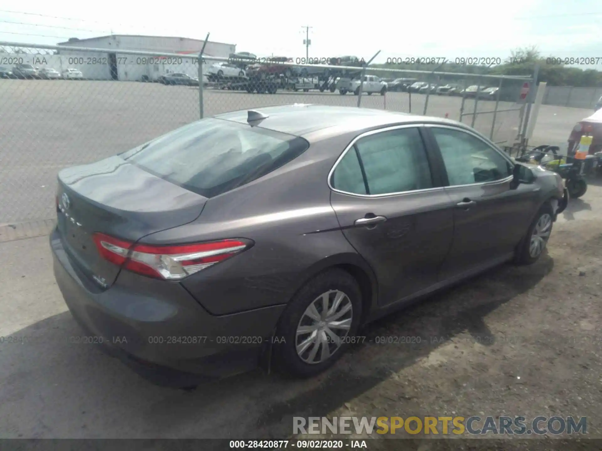 4 Фотография поврежденного автомобиля 4T1E31AK5LU014665 TOYOTA CAMRY 2020