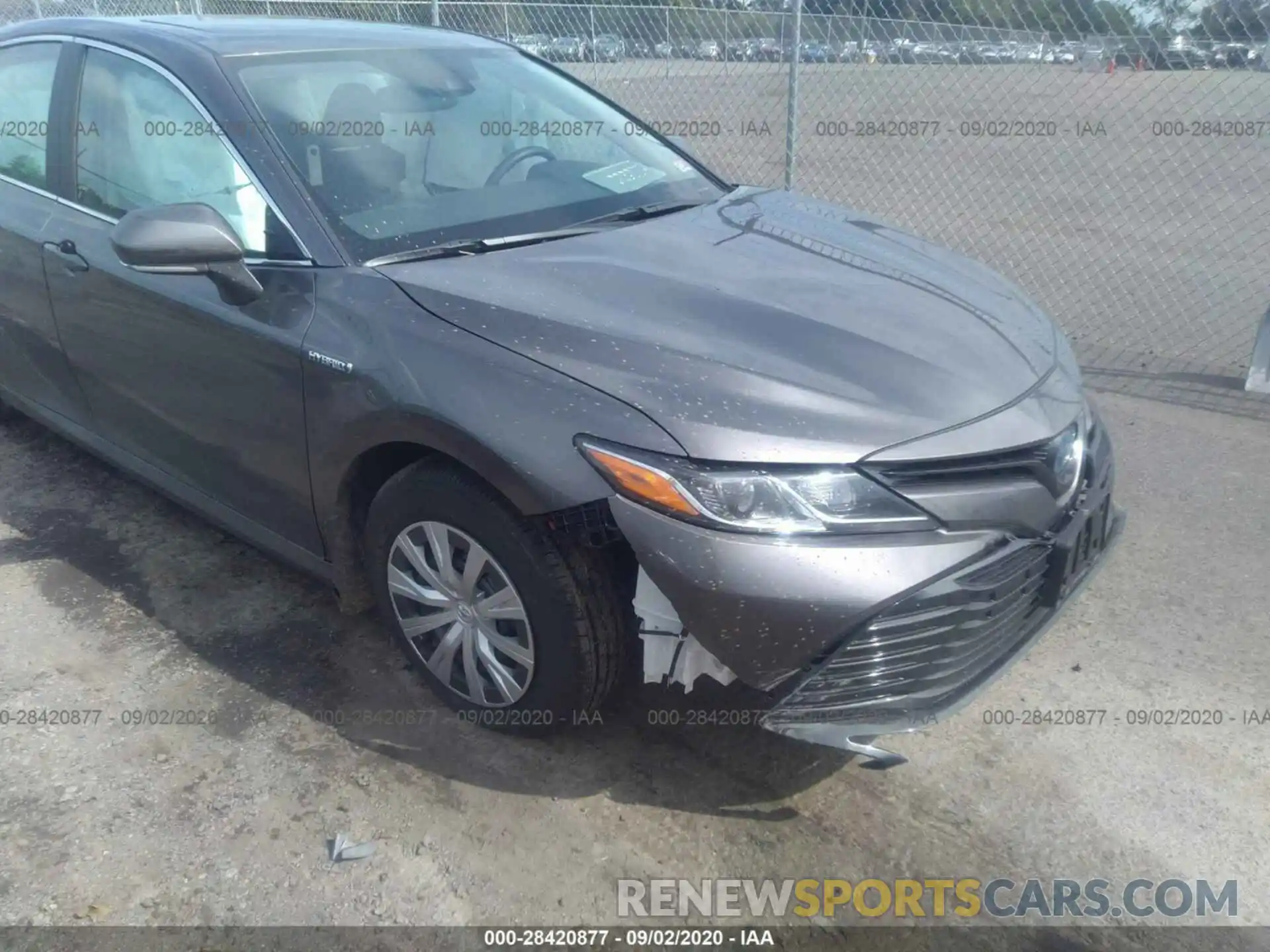 6 Photograph of a damaged car 4T1E31AK5LU014665 TOYOTA CAMRY 2020