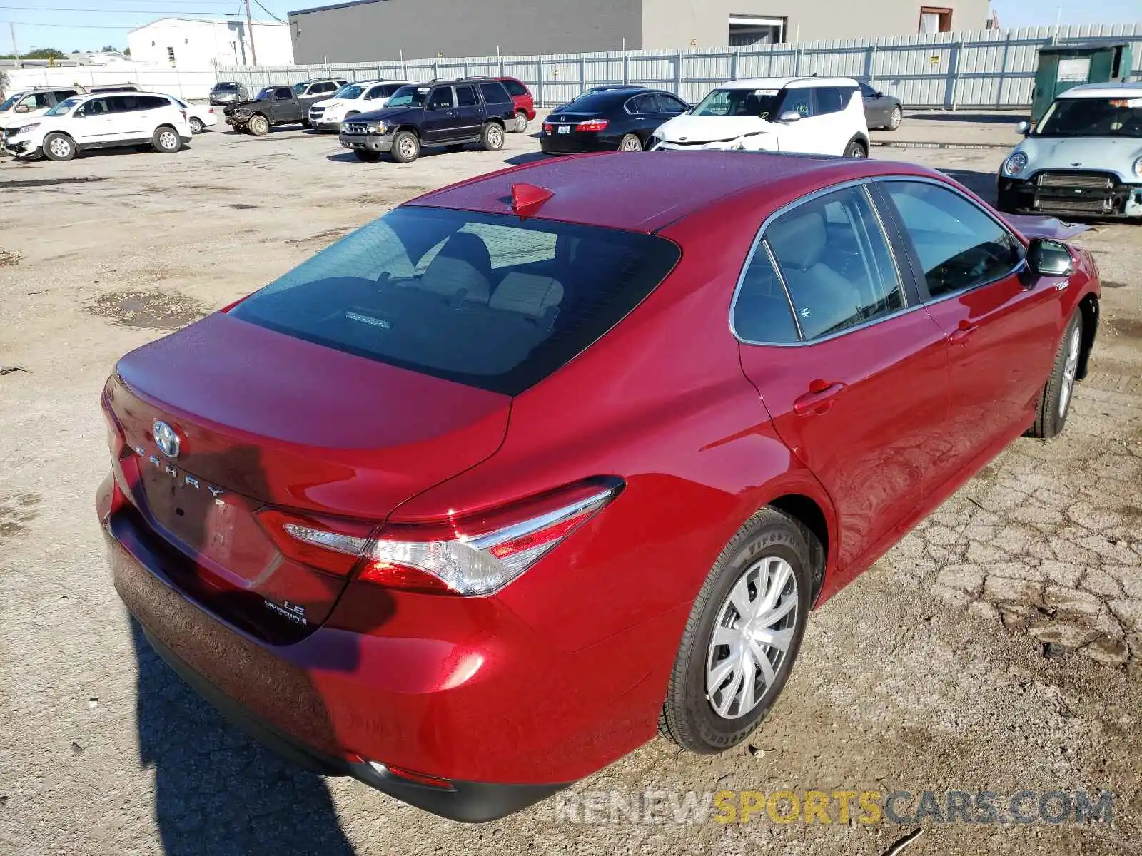 4 Photograph of a damaged car 4T1E31AK6LU019048 TOYOTA CAMRY 2020